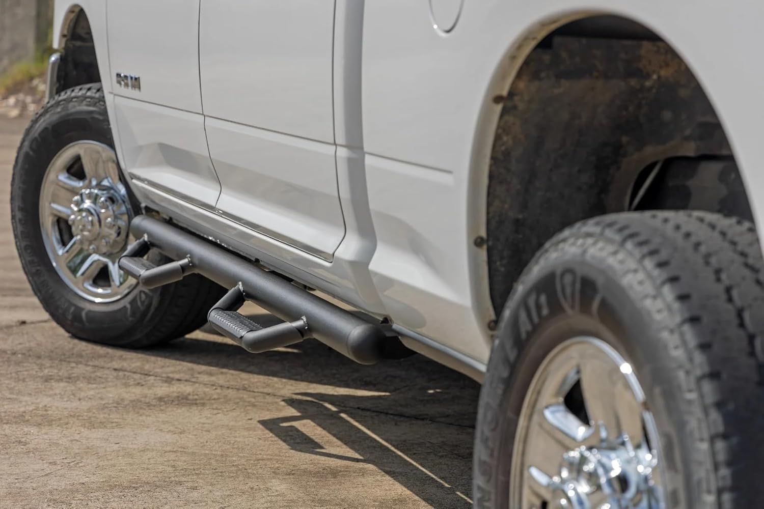 Rough Country Nerf Step Bars for Dodge Ram 1500/2500/3500 (2019-2025) SRW Crew Cab - Rugged Full Length Nerf Bars with Side Steps, Bolt-On Install