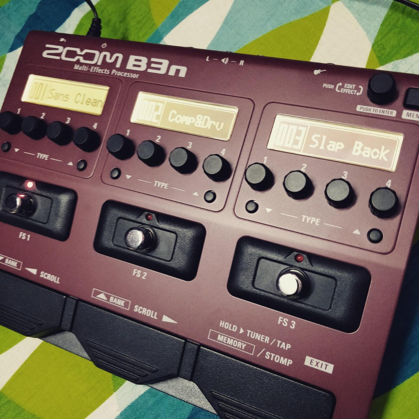 Zoom B3n MultiEffects Processor for Bassists (Red) Amazon.in