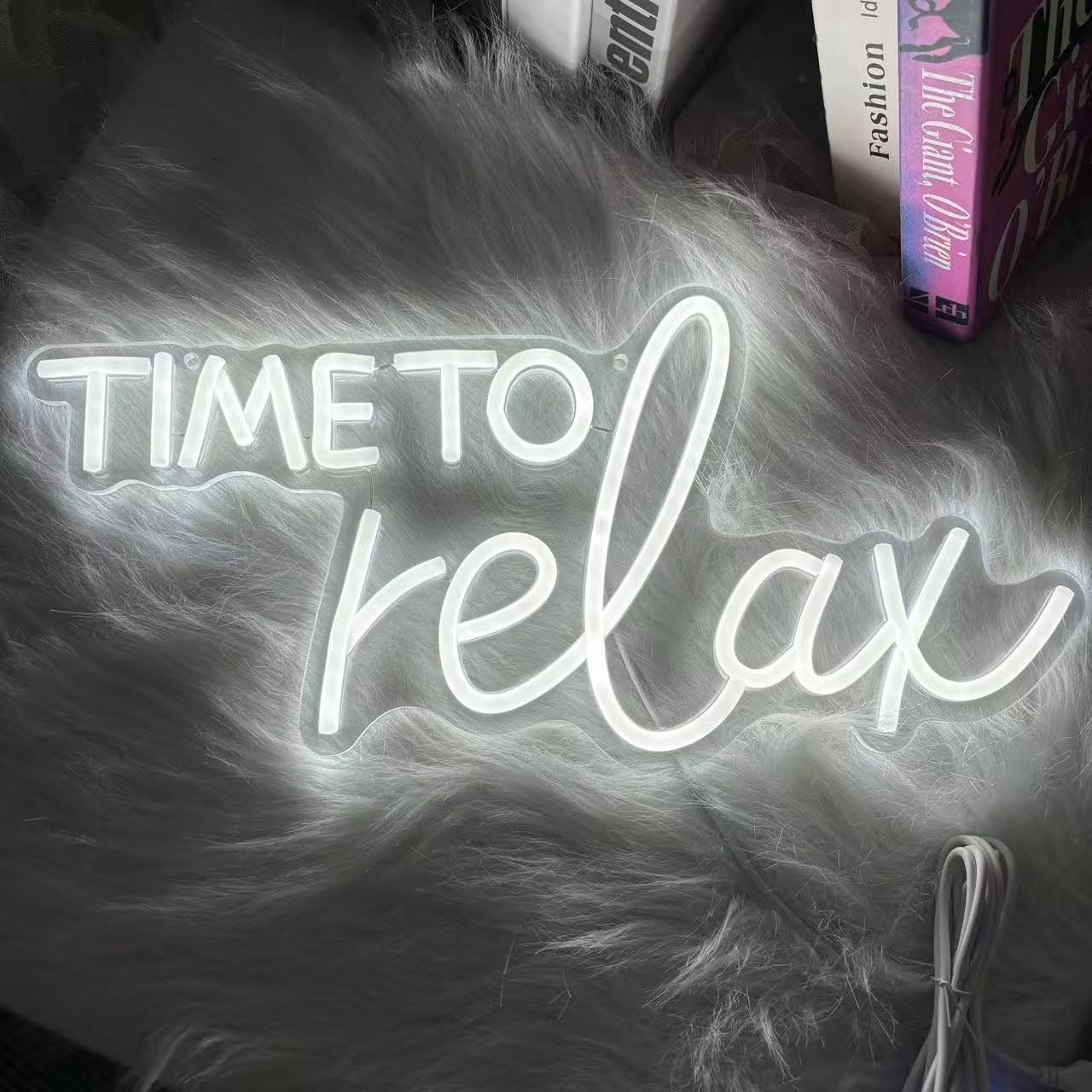 Neonowy znak Time to Relax, salon piękności, spa, sklep, dekoracja ścienna