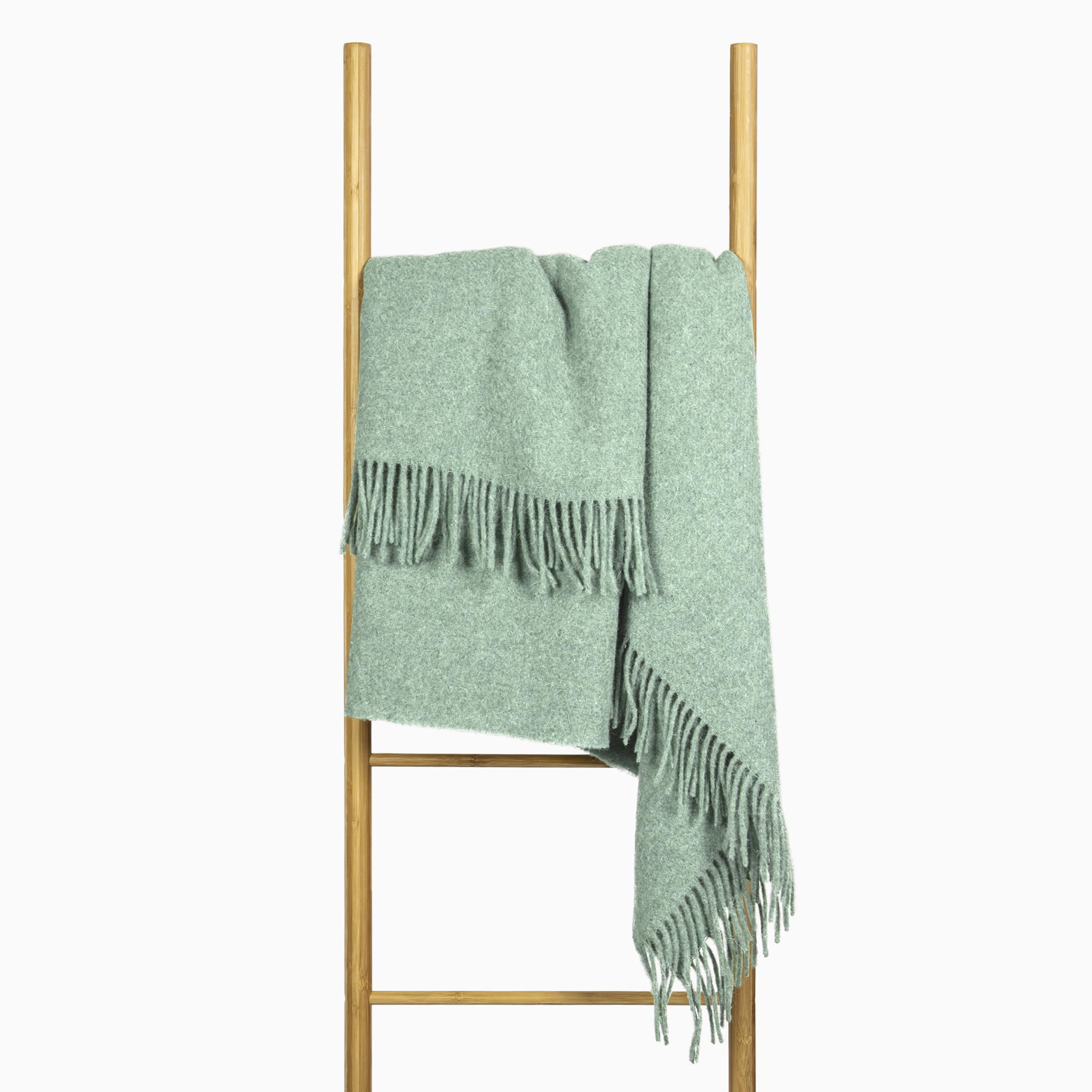 Wool Blanket 140 x 200 cm, 100% Pure New Zealand, Soft Wool Plaid for Bed and Sofa, Elegant Bedspread with Fringes – Nostra Zealandia Wool Blanket Large