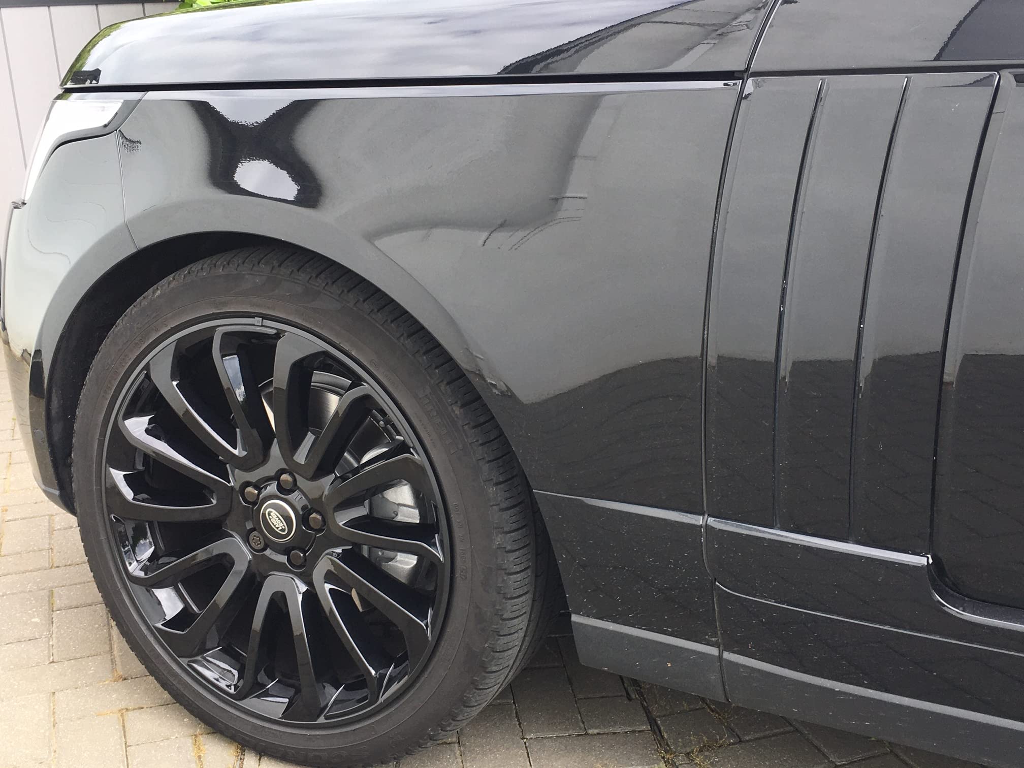 Osłona felgi ze stopu RS-1, czarna, uniwersalne dopasowanie - średnica do 56 cm