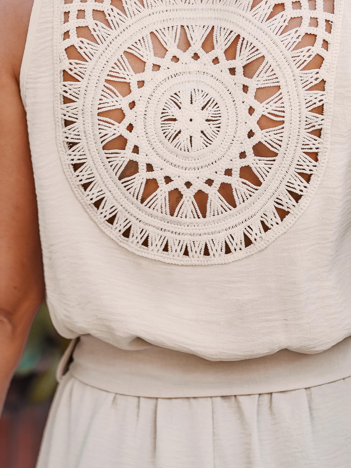 CUPSHE Damen Sommer Strampler V-Ausschnitt Kurz Flugärmel Jumpsuit Gesmokt Taille Weites Bein Overall Casual Playsuit