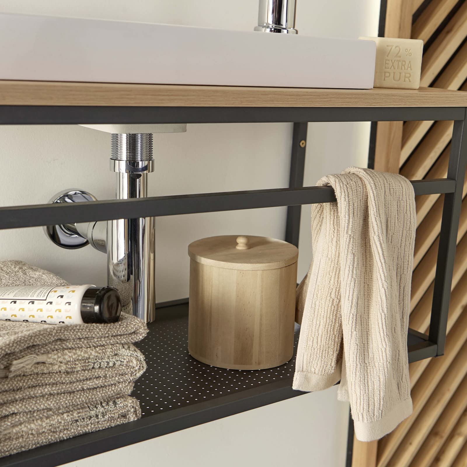 Mueble para lavamanos de madera y metal con lavabo blanco Will