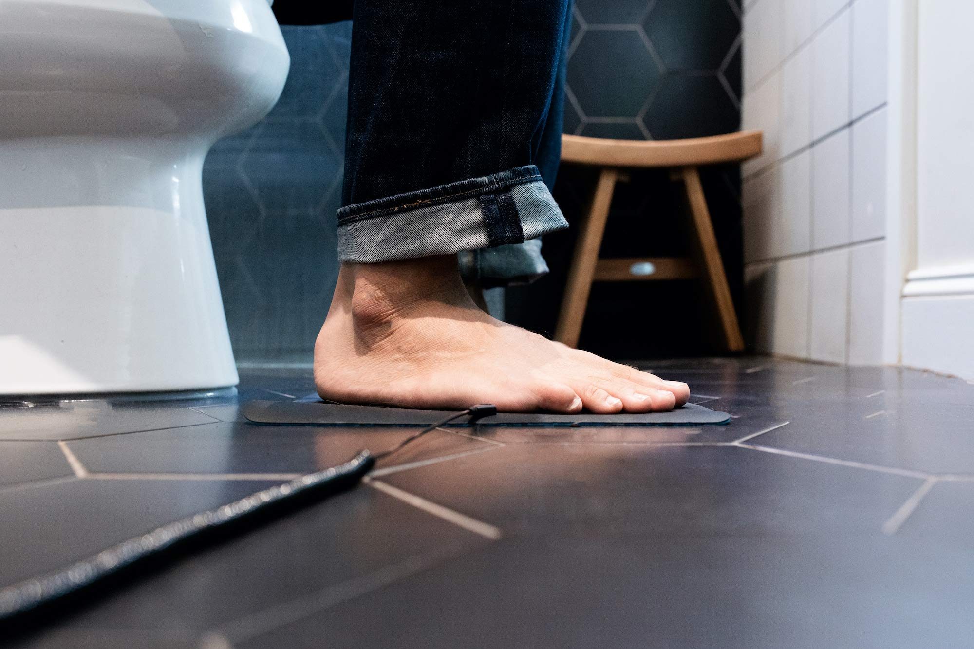 Grounding Mat Earthing Mat Improves Sleep Reduces Inflammation Pain grounding-mat-earthing-mat-improves-sleep-reduces-inflammation-pain