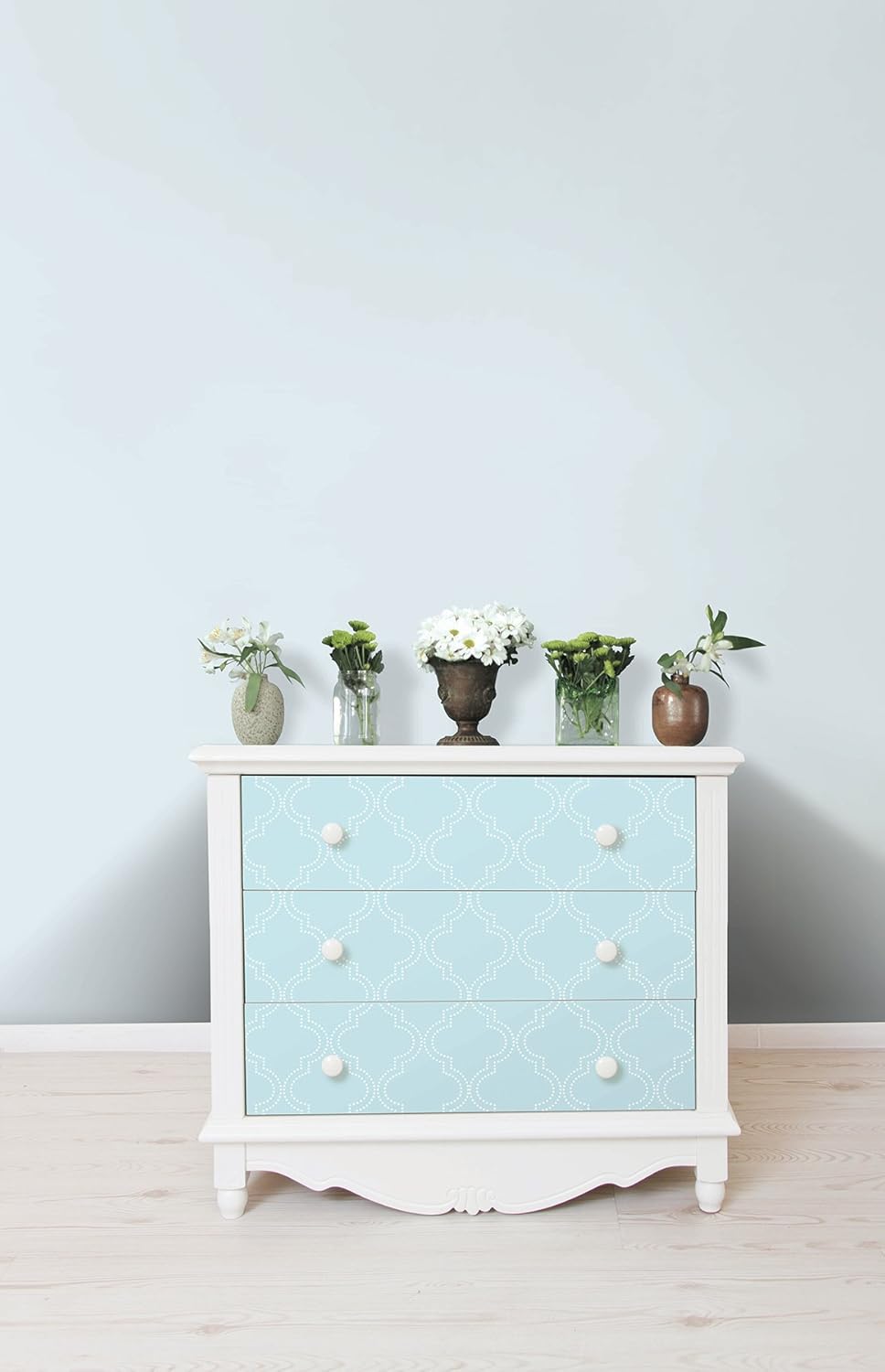NuWallpaper NU1424 Blue Quatrefoil Peel and Stick Wallpaper
