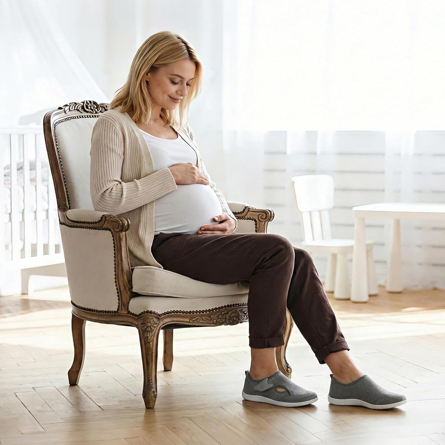 LeIsfIt Womens Slippers Wide Diabetic Shoes Adjustable Arthritis Edema House Shoes Indoor Outdoor Slippers - Image 2