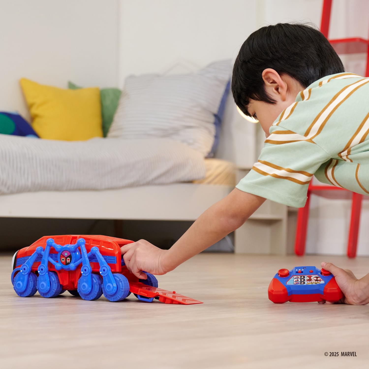 Simba - RC Spidey Team Vehicle 1:50 28,5cm – Auto Radiocomandata di Spidey e i suoi Fantastici Amici, Macchina Telecomandata per Bambini,203226000, dai 3 anni