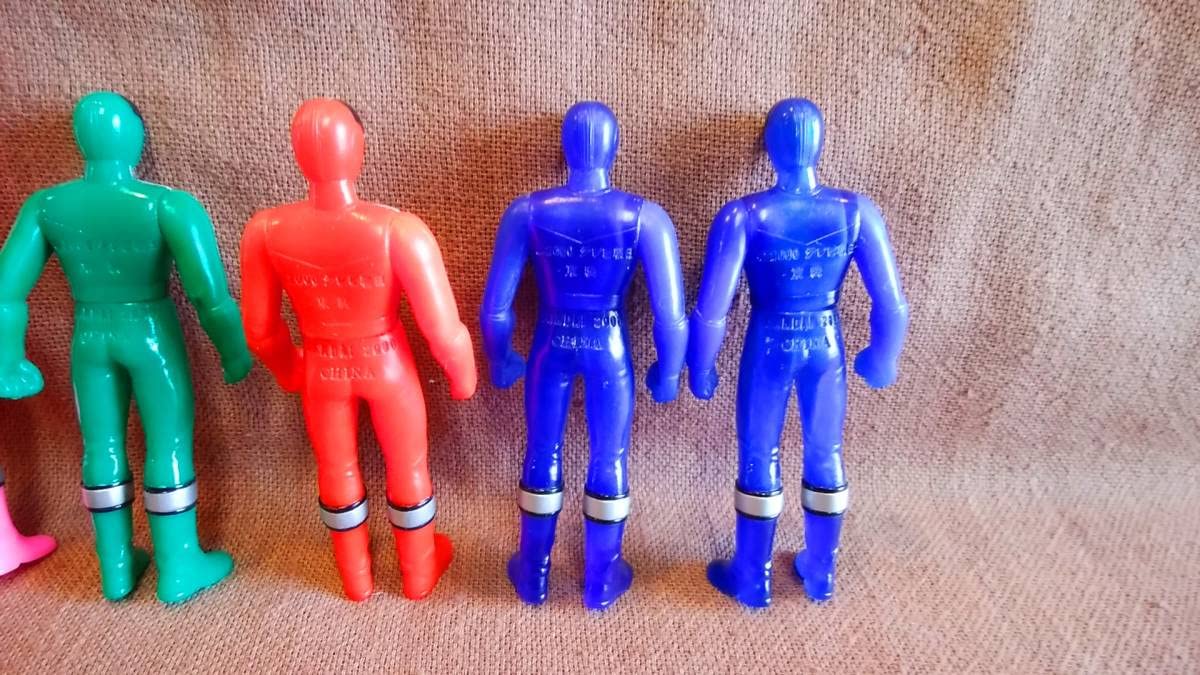 Amazon.co.jp: 平成 レトロ 当時物 未来戦隊 タイムレンジャー ソフビ