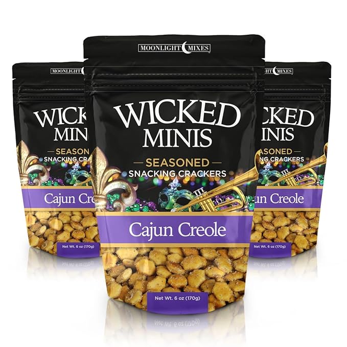 Wicked Minis Soup & Oyster Crackers-Saltine Crackers Salted Flavored Mini Puffed Soup Crackers Savory Snacking Mix Seasoned Croutons Salad Toppers Crackers For Chili 6oz Garlic Parmesan Pack Of 3