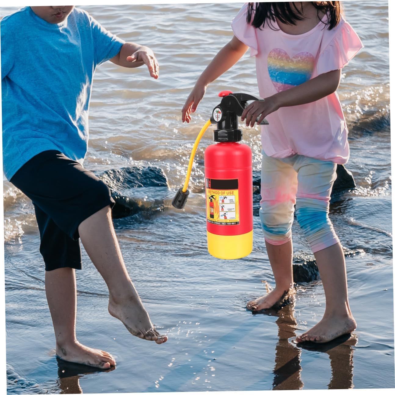 Garneck Fire Extinguisher Toy Water Gun for Kids: Mini Pump Squirt Water Blaster Portable Firefighter Role Play Squirter with Hose for Beach Pool Backyard Summer Outdoor Games