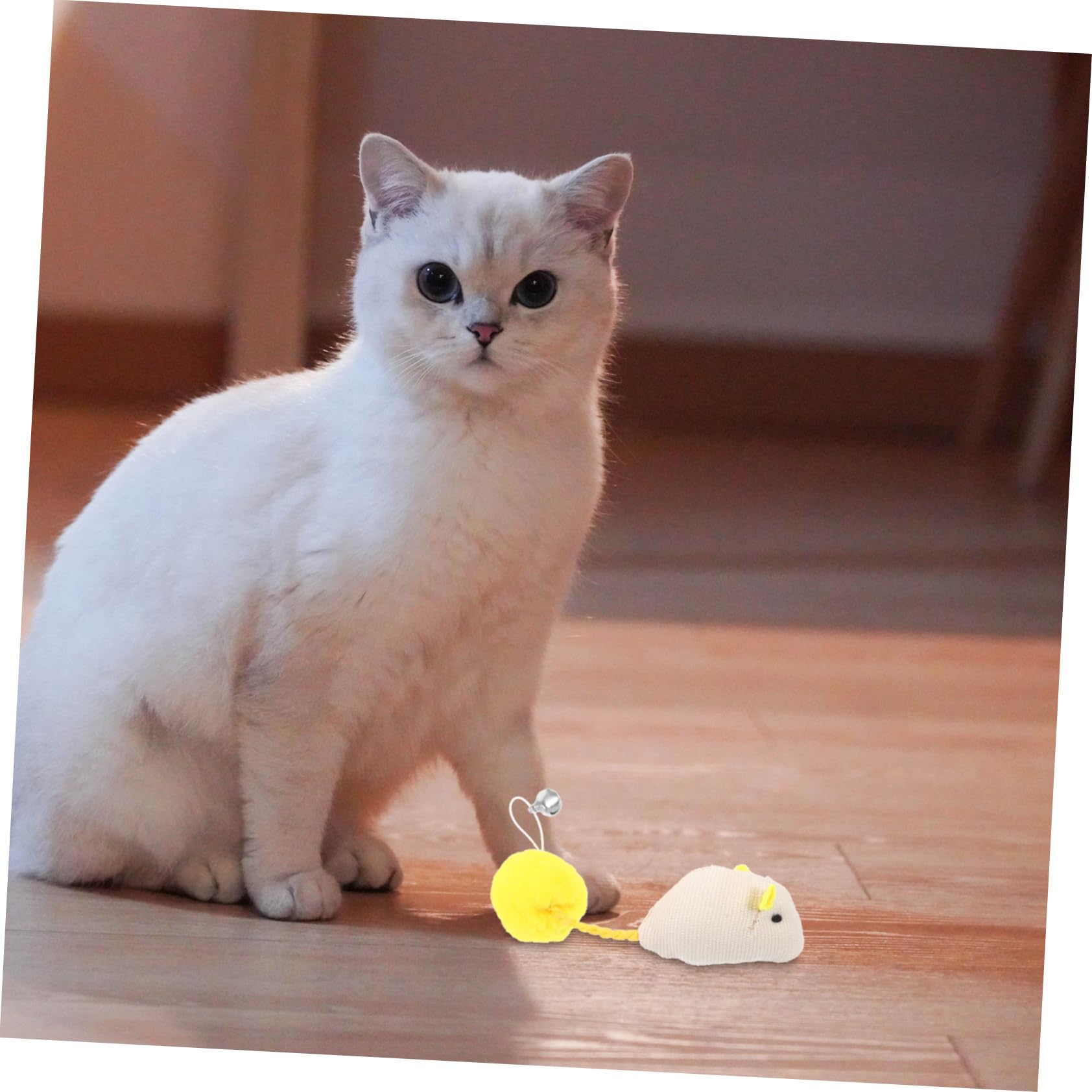 FRCOLOR Lot de 6 Jouets Souris en Peluche pour Chaton et Chat, avec Clochette, Jouets Solides Résistants aux Morsures pour Divertir et Soulager L'ennui Quotidien
