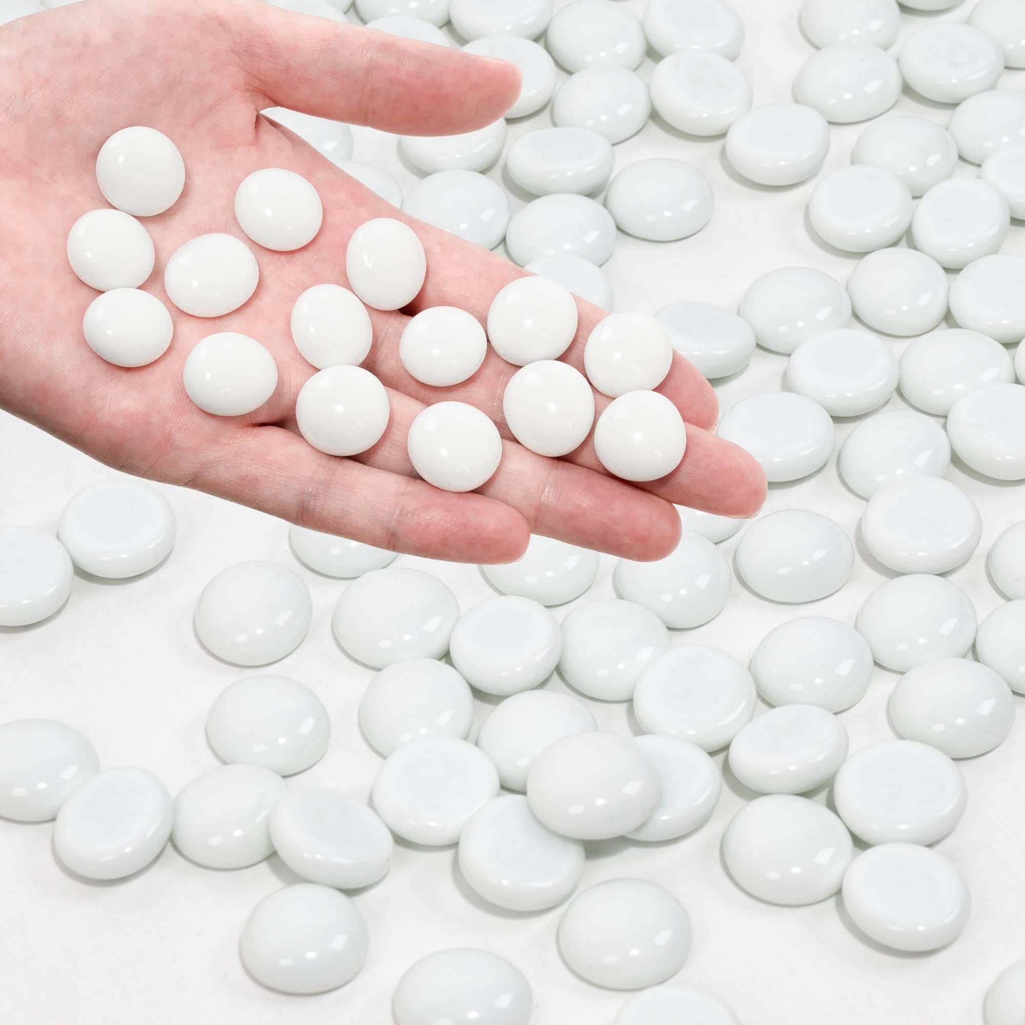 Foncomy White Flat Glass Marbles, 440g Vase Filler Pebbles Gems, Decorative Glass Beads for Vases, Crafts, Floral, Mancala Stones, Aquarium Rocks for Fish Tank, 17-19mm (Approx. 80-100 PCS)