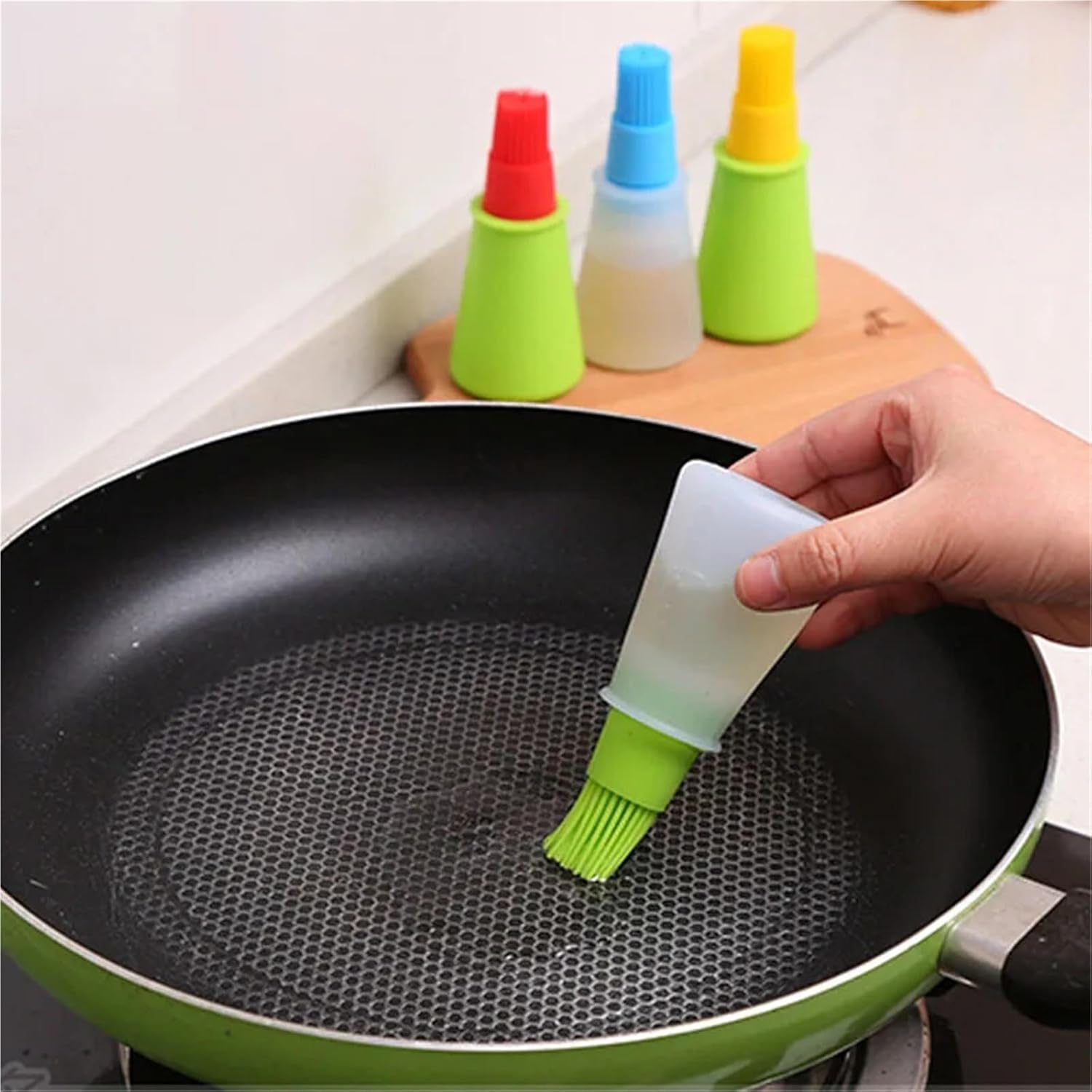 Kitchen Gadgets Barbecue Oil Brush Silicone BBQ Honey Bottle with Convenient Basting Cooking Tools Accessories(Blue-1)