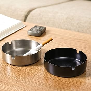 Amazon.co.jp: 灰皿 壁掛け灰皿多機能家庭用ステンレス灰皿穴あき灰皿