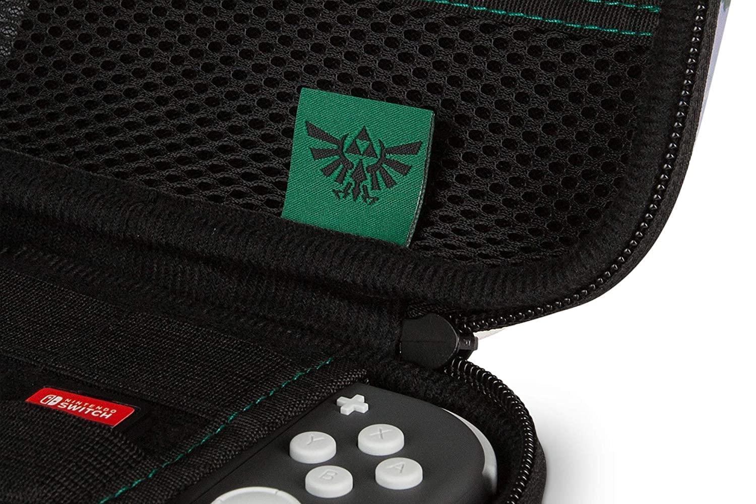 Schutzausrüstung von PowerA für Nintendo Switch Lite – Hyrule Field