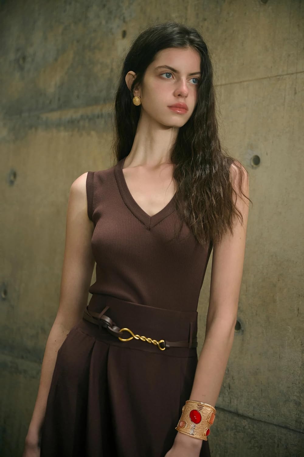 Chunky Hammered Gold Bracelet for Women Heavy Duty Gold Bangle Bracelets Vintage Bold Statement Bracelet Jewelry - Image 3