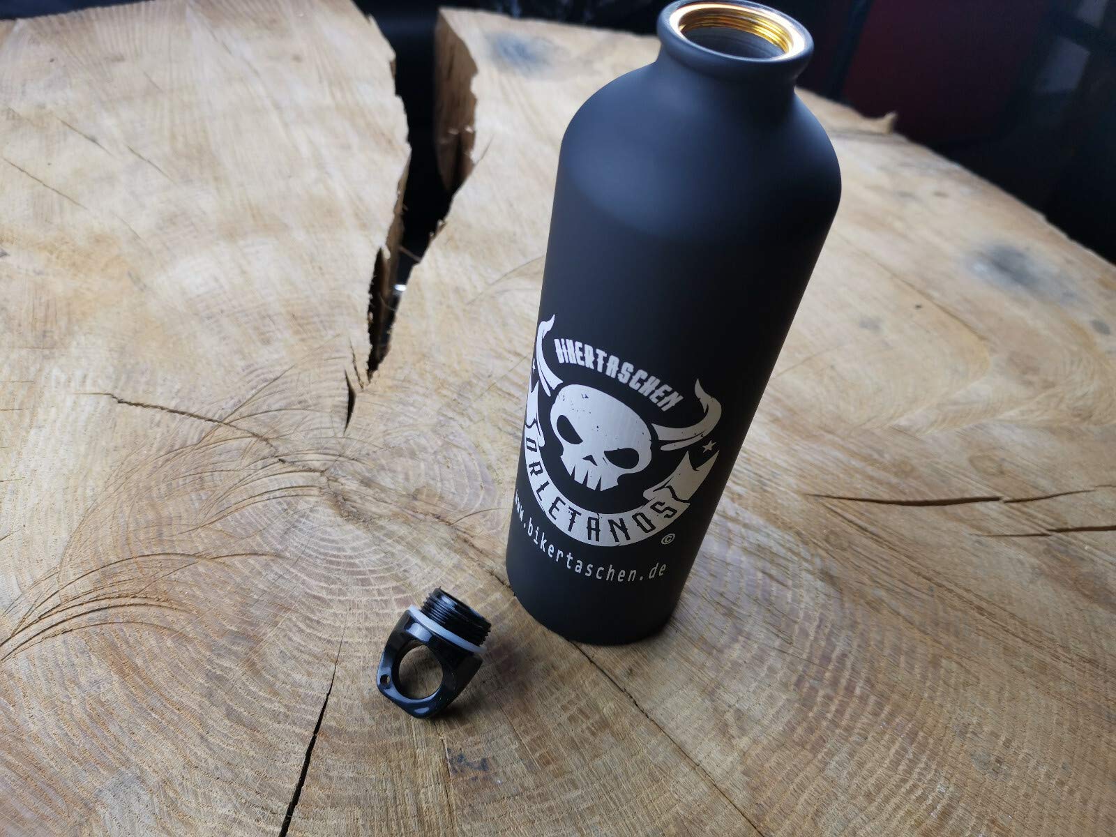 Benzinflasche Aluminium 800ml matt schwarz Skull kompatibel mit Harley Davidson Schwingentaschen Seitentasche Satteltaschen Sportster Softail Rocker Biker black Alu Flasche benzin