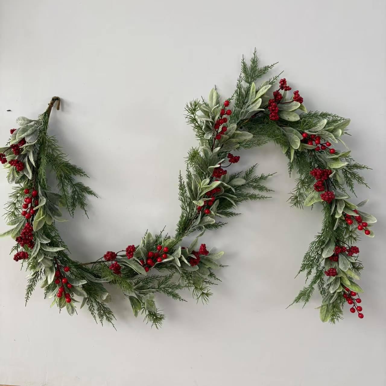 NeoL'artes 6.5 ft Mixed Artificial Pine & Eucalyptus Christmas Garland with Red Berries, Evergreen Plants, Cedar or Pine Branches, and Frosted Leaves for Winter Home Decor