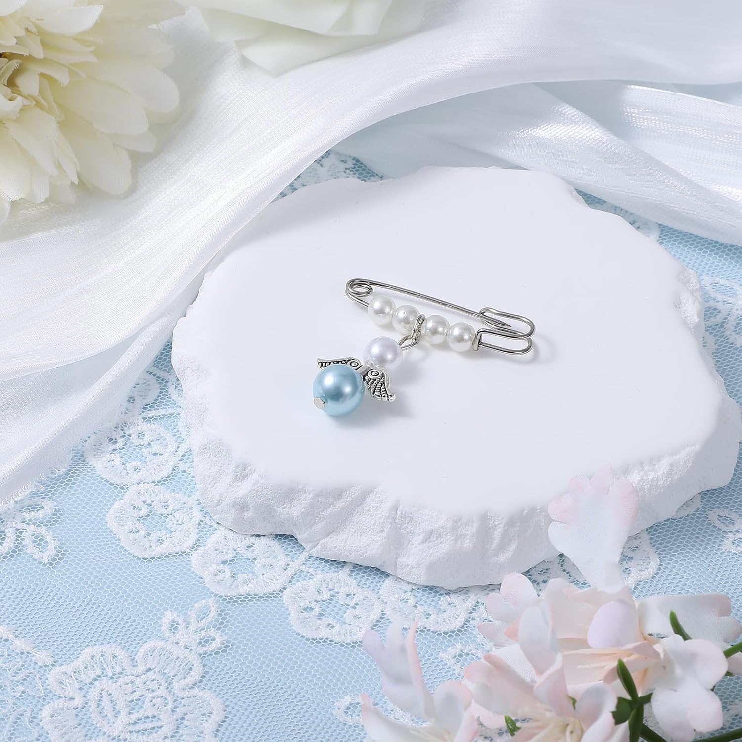 Ouligay Blue Angel Bouquet Charm for Wedding Memory Guardian Angel Charm Hug from Heaven for Bride Wedding Memorial Gift in Memory of Mom or Dad Remembrance Gift