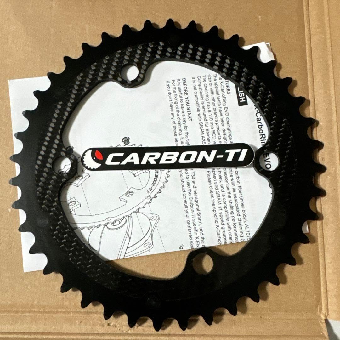 新品未使用品　CARBON-TI チェーンリング（40T） Carbon-Ti 第2世代チェーンリング evo Carbon ti カーボンチェーン
