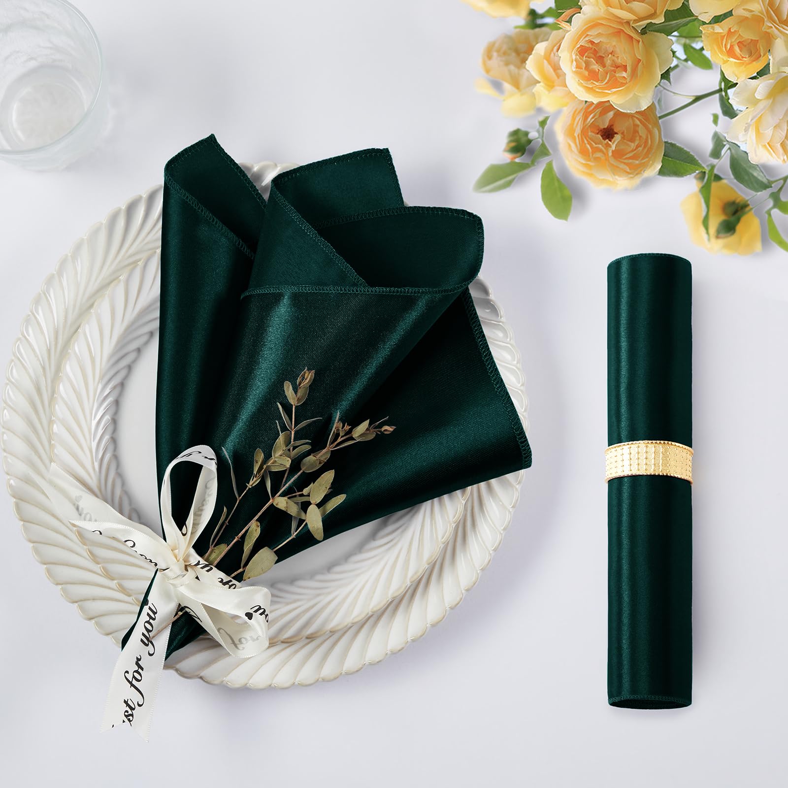 KKJIAF Jägergrüne quadratische Satin-Servietten, 43,2 x 43,2 cm, weiche, glatte Stoffservietten, seidige Tischservietten für Hochzeitsbankett, Party-Dekoration, 50 Stück