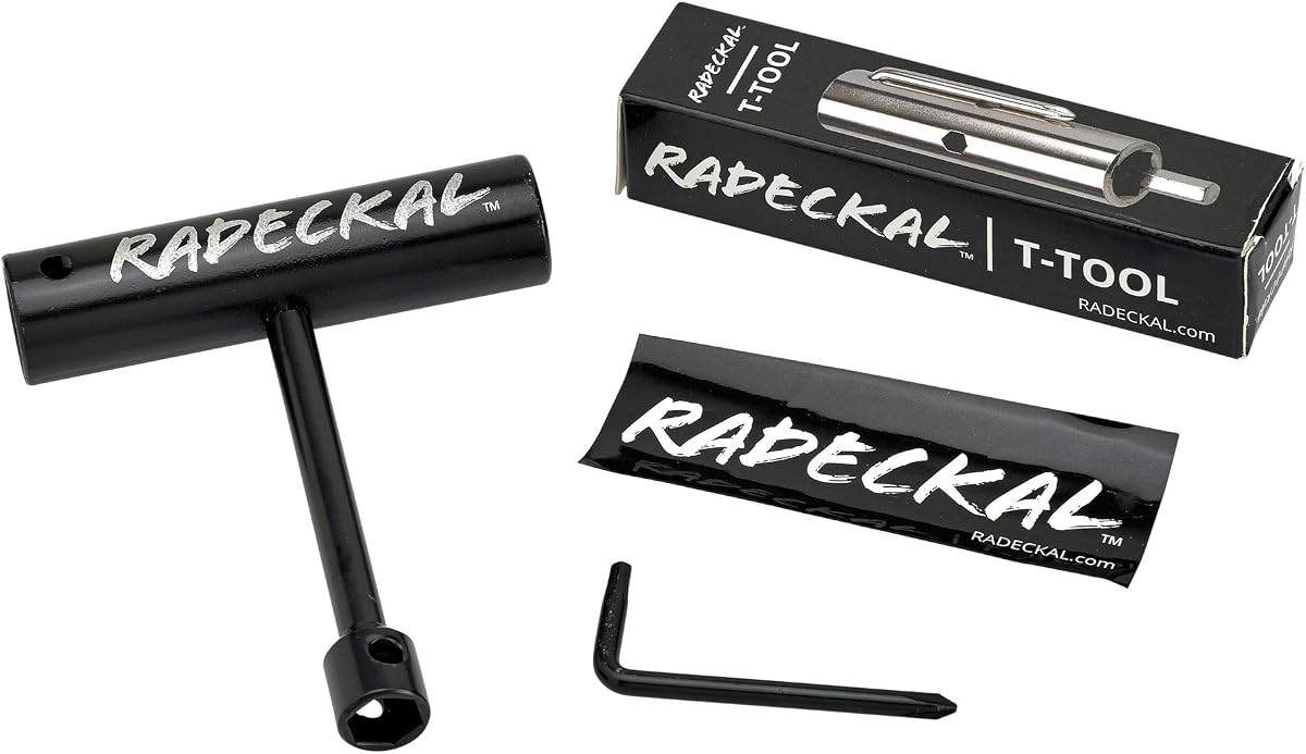 Herramienta compacta de bolsillo para patines: herramienta T todo en uno para patinetas, longboards, mini patinetas y cruceros, se pliega a un tamaño compacto para caber en tu bolsillo.