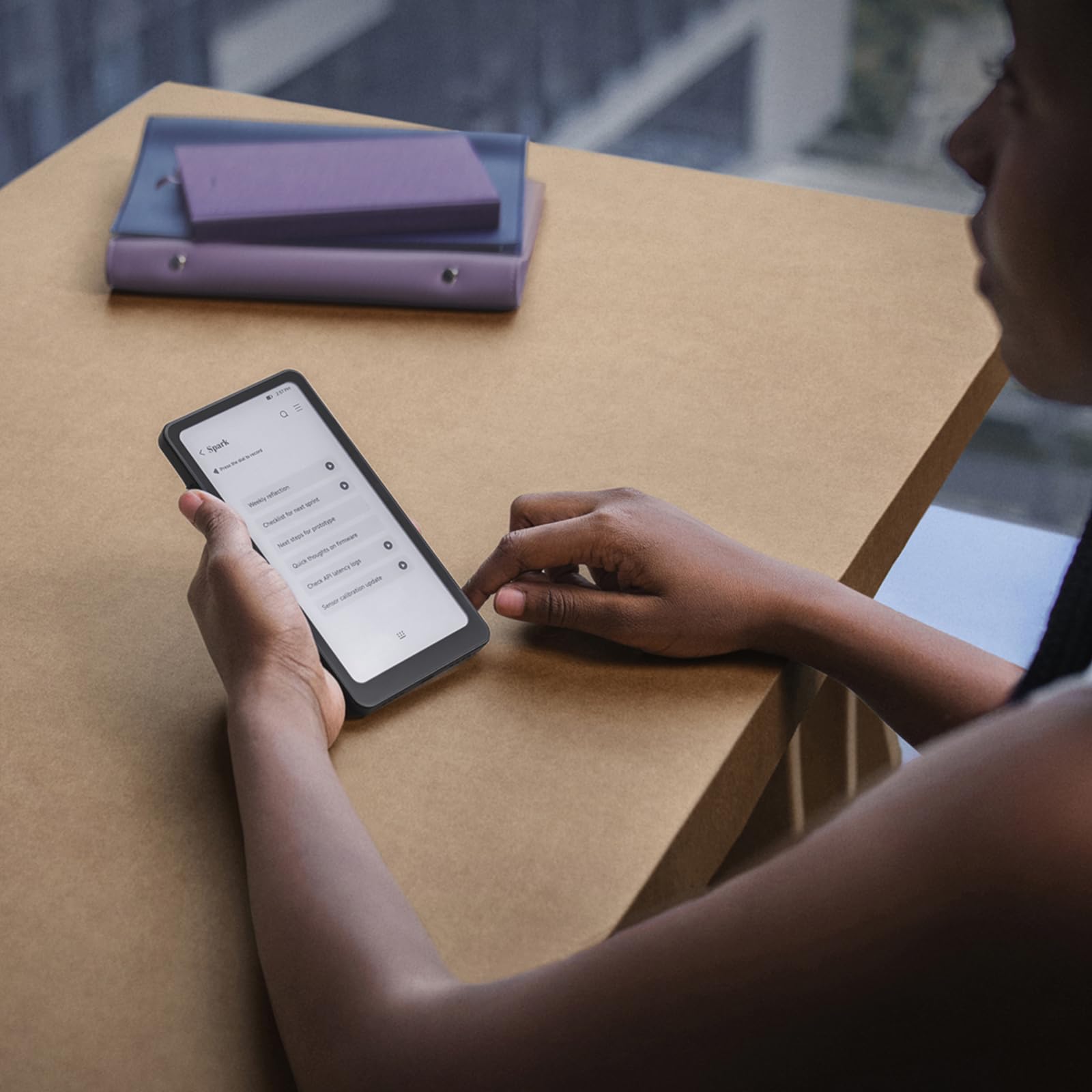 Krono - Hub inteligente de enfoque ePaper de 6.1 pulgadas, tableta de papel de 300 PPI 6G 128G, con dial inteligente, un lector electrónico, guardián de ideas y reproductor de audio, todo en
