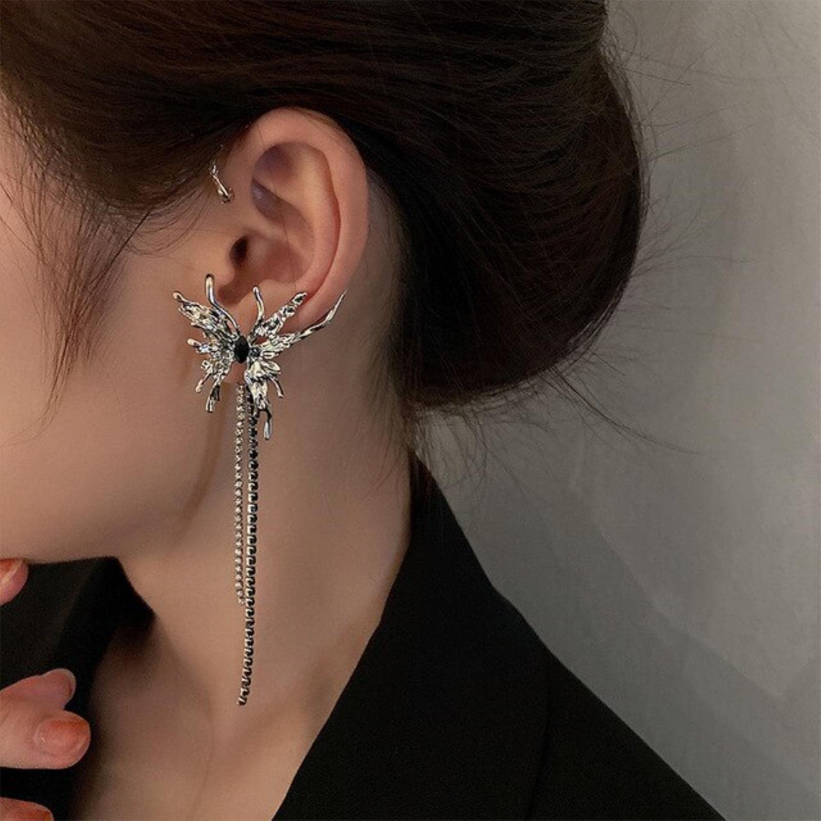DAOMEI 1 Piece Fashion Liquid Butterfly Ear Cuff Crystal Zircon Long Tassel Clip Earrings For Women Without Piercing Ear Clip Vintage Jewelry