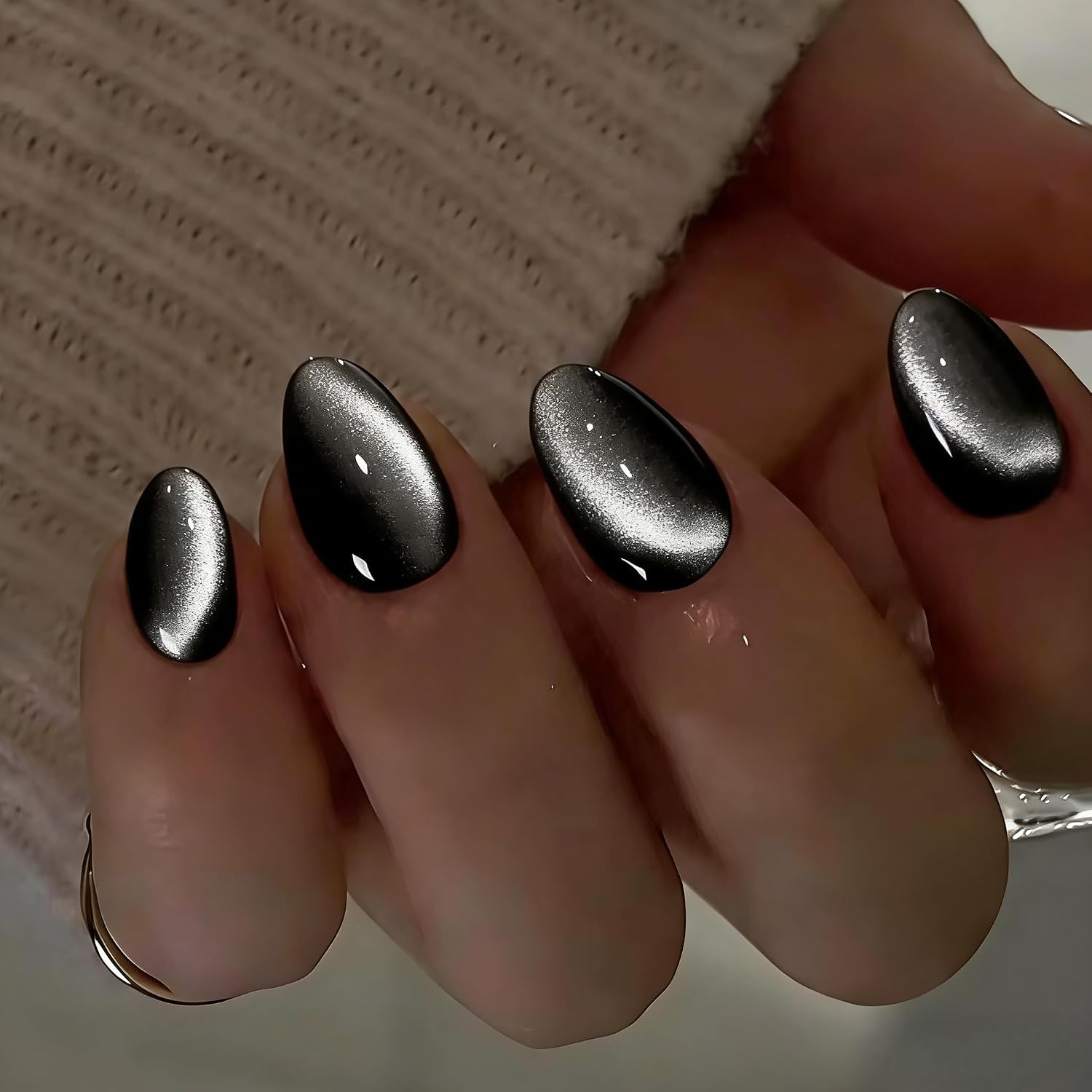 Cat Eye Press on Nails - Black Oval Glitter Finish