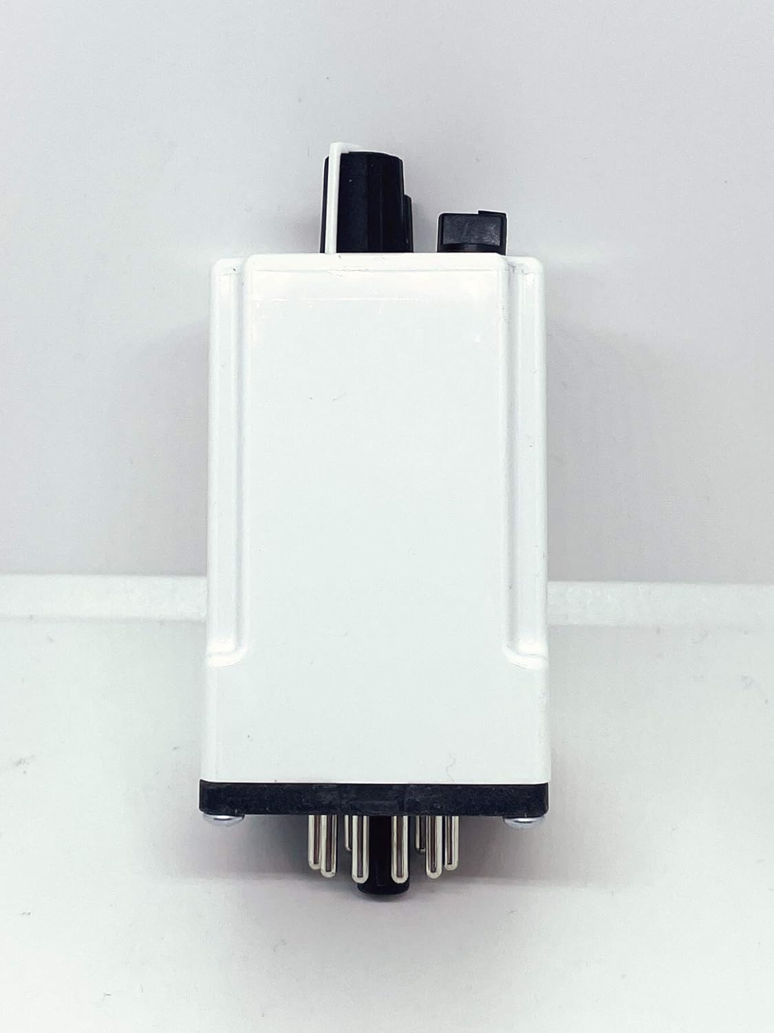 MACROMATIC TR-6816U 10 AMP, 12-125 VDC / 24-240 VAC Coil Voltage, 50MS-100 HRS Timing Range, Multi-Function, Plug-in, SPDT, TIME DELAY Relay