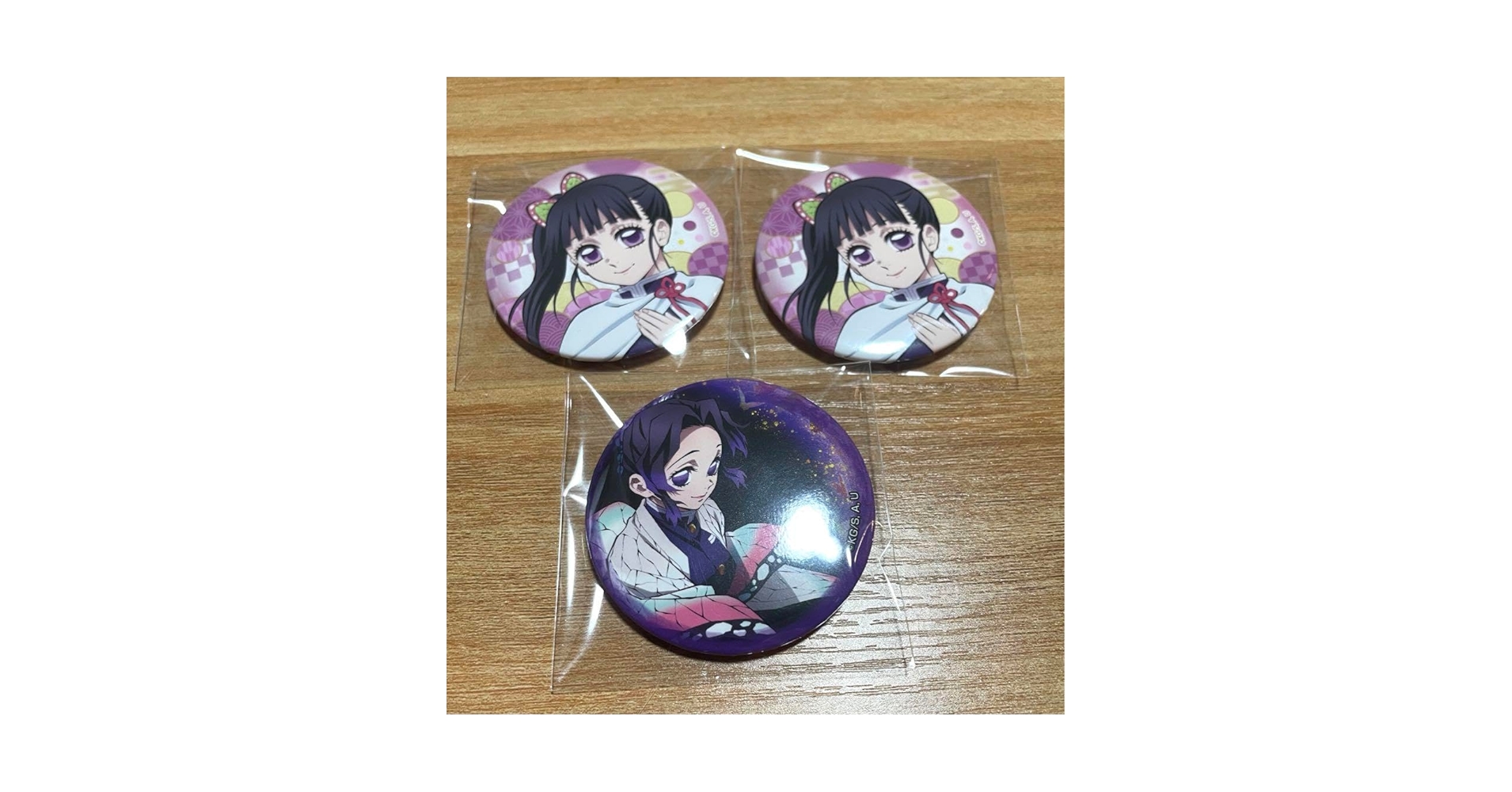 Amazon | 鬼 滅 全集中展 胡蝶しのぶ&栗花落カナヲ缶バッジ3点