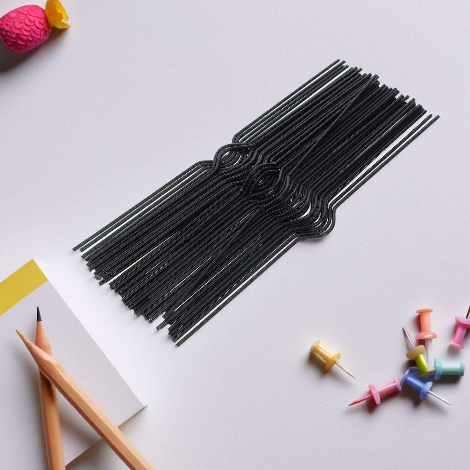 Cabilock 100 Unidades Gancho de Alambre para Colgar Calendarios Resistente Hierro Negro Doble Espiral para Calendarios Álbumes Pósteres y Banners Pared Instalación Rápida Herramientas