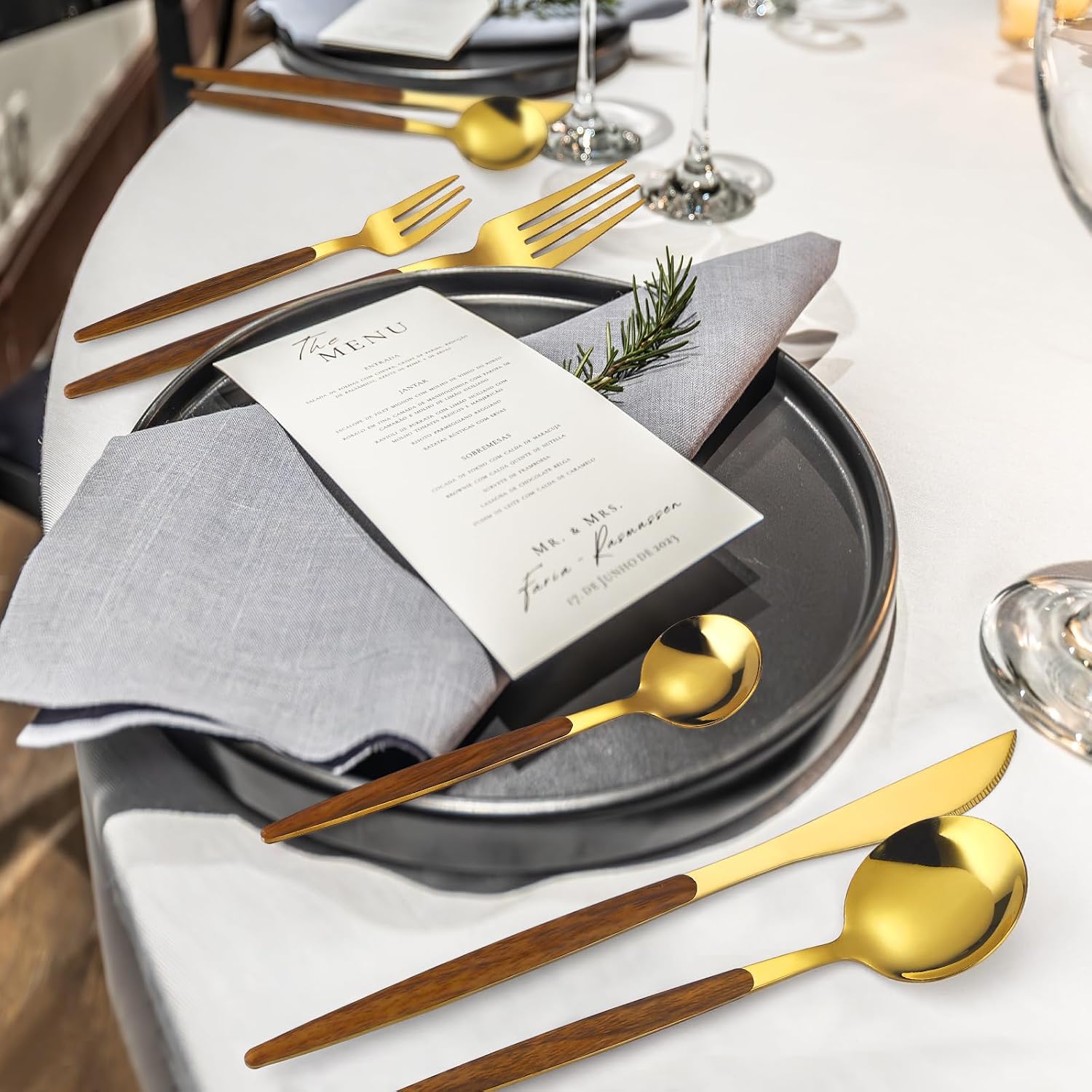 20-Piece Gold Silverware Set with Cake Fork, Stainless Steel Flatware Cutlery Set for 4, Tableware Eating Utensils Set with Wooden effect Handle, Knife Fork Spoon, Mirror Finish, Dishwasher Safe image 5