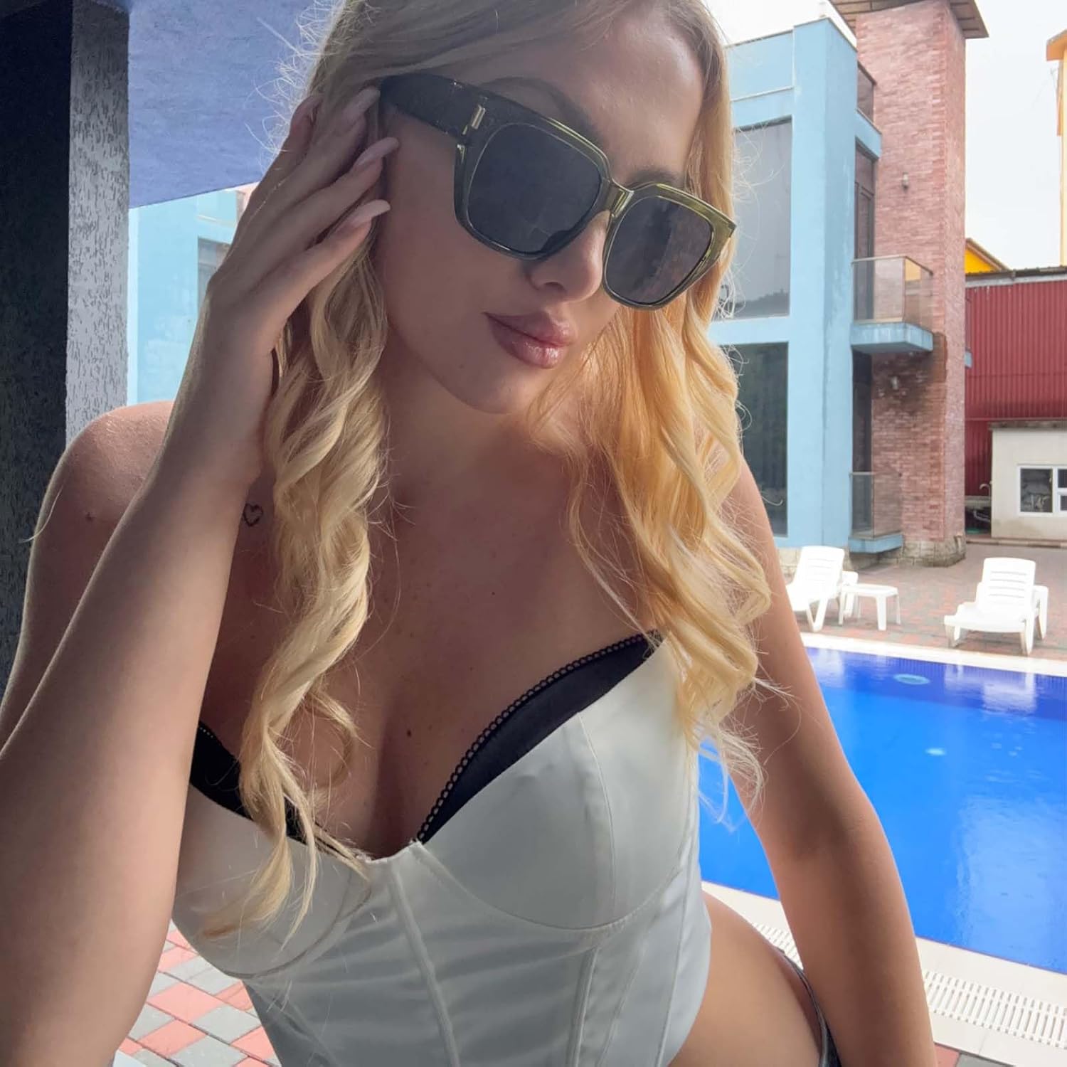 HAOLOTA Polarized Fit Over Sunglasses for Women UV Protection Trendy Small Wrap Around Overglasses for Driving - Image 2