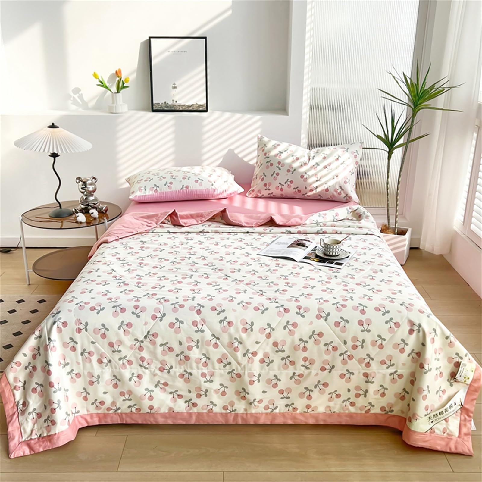 Odot 4.5 Tog Coverless Duvet Single Double King Size, Seersucker Summer Quilted Duvet Cosy & Lightweight Quilt Breathable Reversible Bedspreads Quilted Throw for Beds (Cherry,150 * 200cm)
