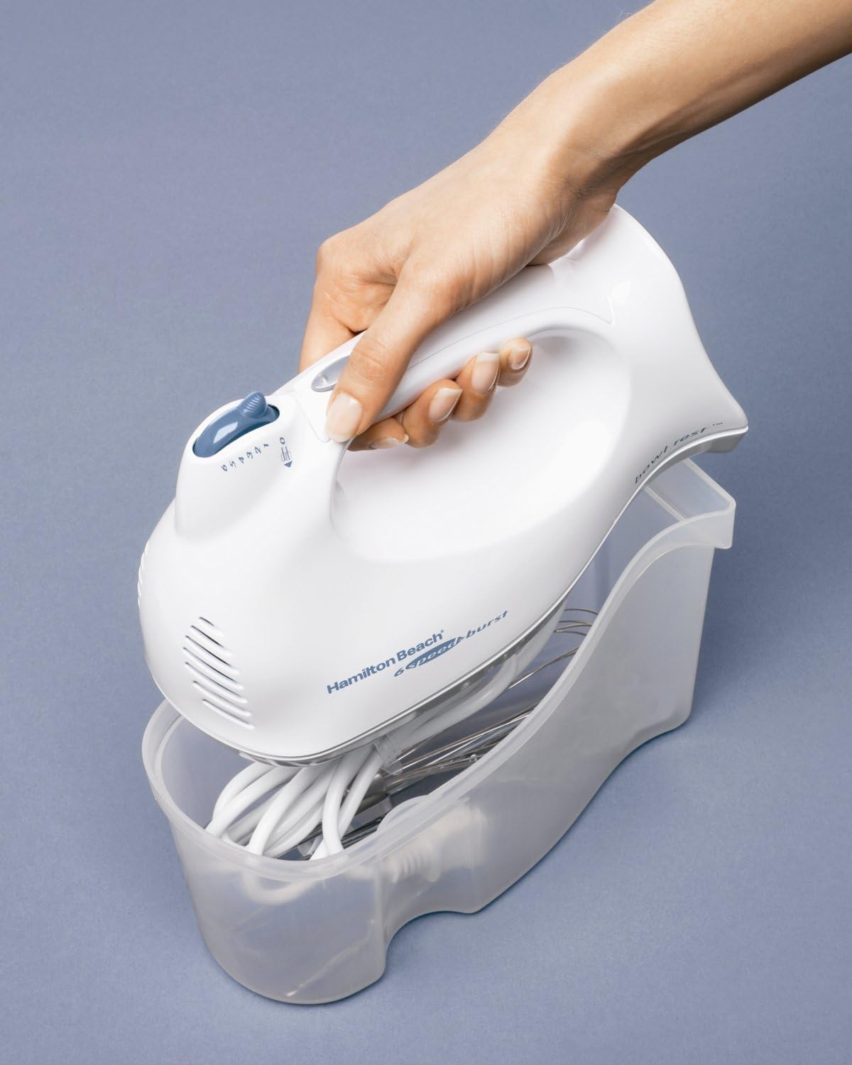 Hamilton Beach Power Deluxe 6-Speed Electric Hand Mixer, White & Beach Wave Crusher Blender with 40oz Glass Jar and 14 Functions for Puree, Ice Crush, Shakes and Smoothies, Stainless Steel (54221)