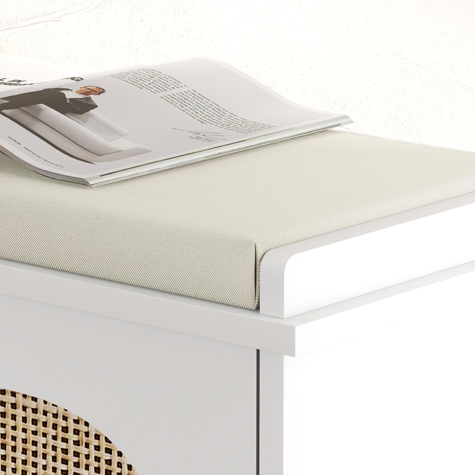 HOMCOM Banco Zapatero Boho con Asiento Acolchado 80x26x47,5 cm Blanco | Banco Recibidor Estrecho, Puerta de Ratán, Cajón Abatible, Estante Ajustable, para 8 Pares de Zapatos
