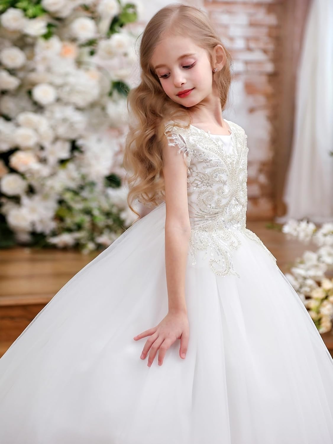 Fancy Sequin Beaded Girls Pageant Ball Gown Lace V Back Flower Girl Dress for Wedding - Image 2