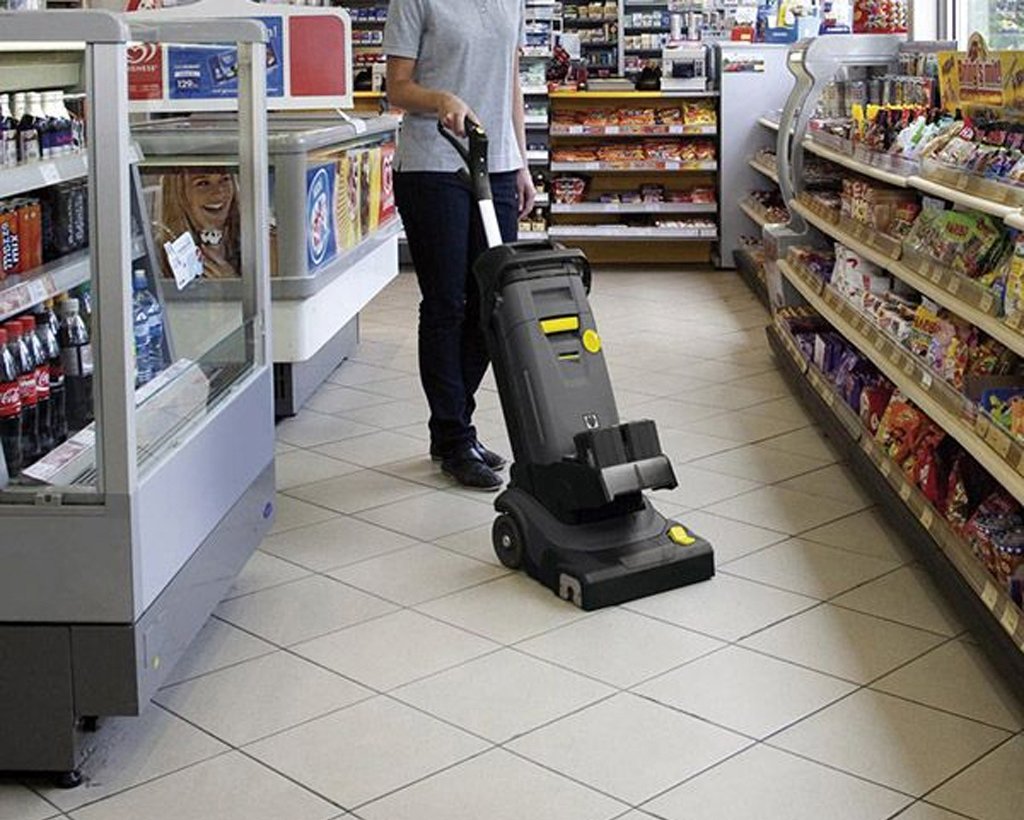 Amazon | ケルヒャー(KARCHER) 床洗浄機 BR30/4C BP | 高圧洗浄機本体