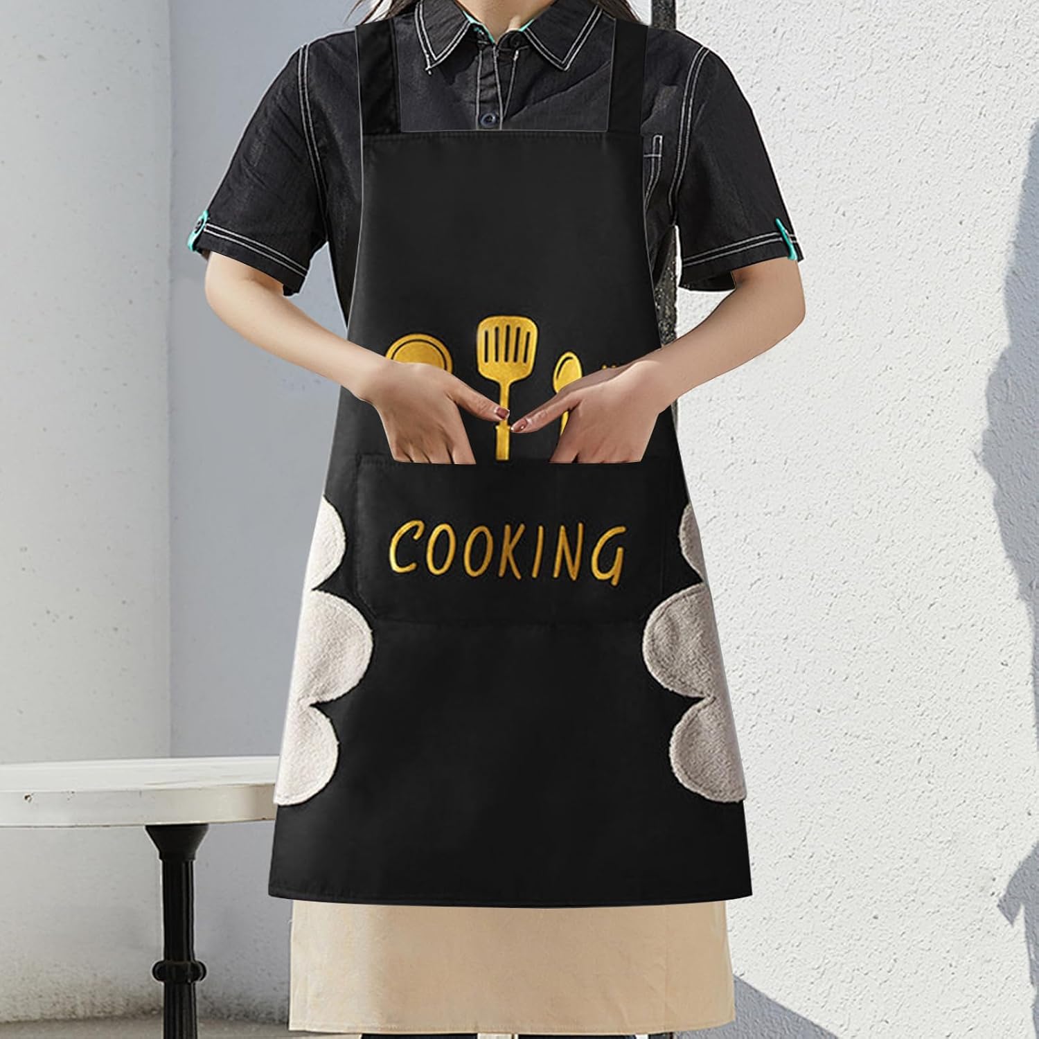Women Kitchen Apron with Hand Wipe Pockets，Big Pocket,Hand-wiping, Waterproof for Cooking Baking-Black