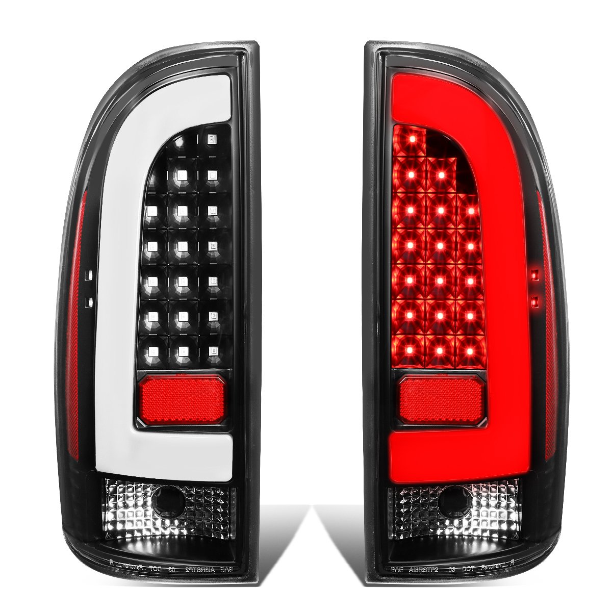 Tacoma左 右テールランプの交換用。 LED Style ブラック AD TL TTAC05 