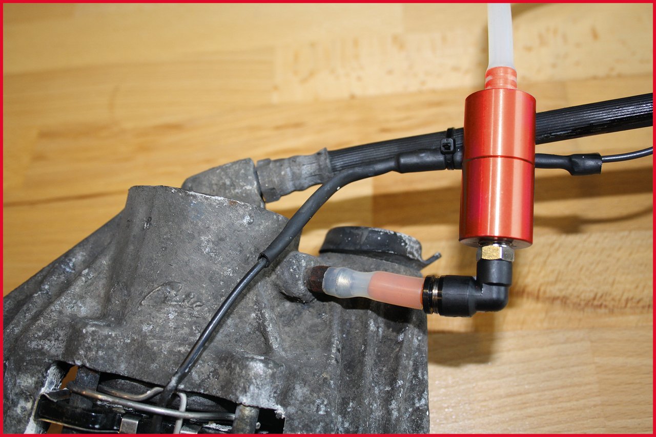 KS Tools 150.2305 Purgador de frenos para manejo por una persona, con botella de captura