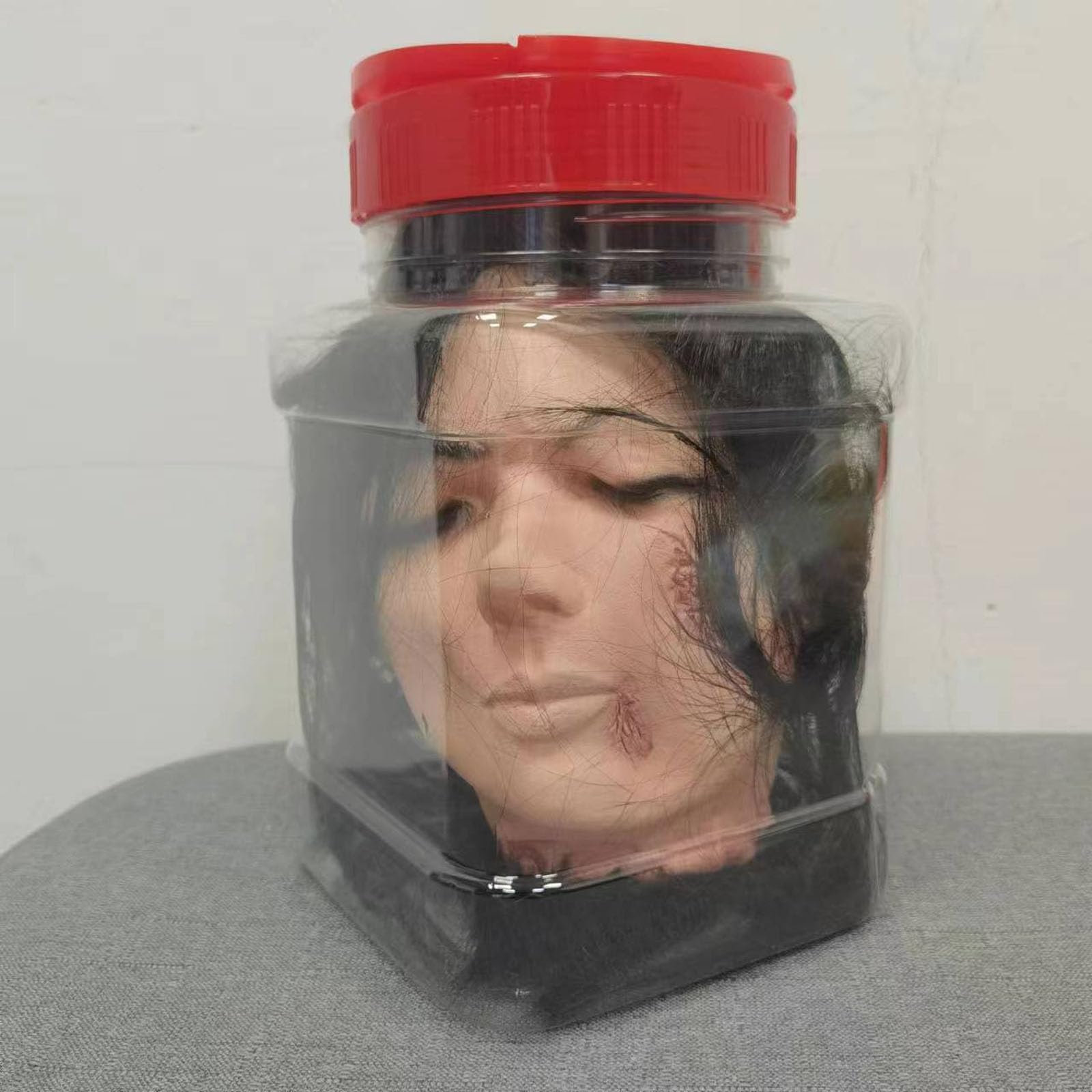 DIY Tutorial head in jar halloween decoration for your Halloween decor