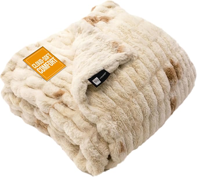 Minky Designs Crème Brulee Minky Blanket – Ultra Soft Faux Fur Throw Blanket for Couch, Bed & Home – Fluffy, Warm & Luxurious – Chic Collection (Large, 60x72)