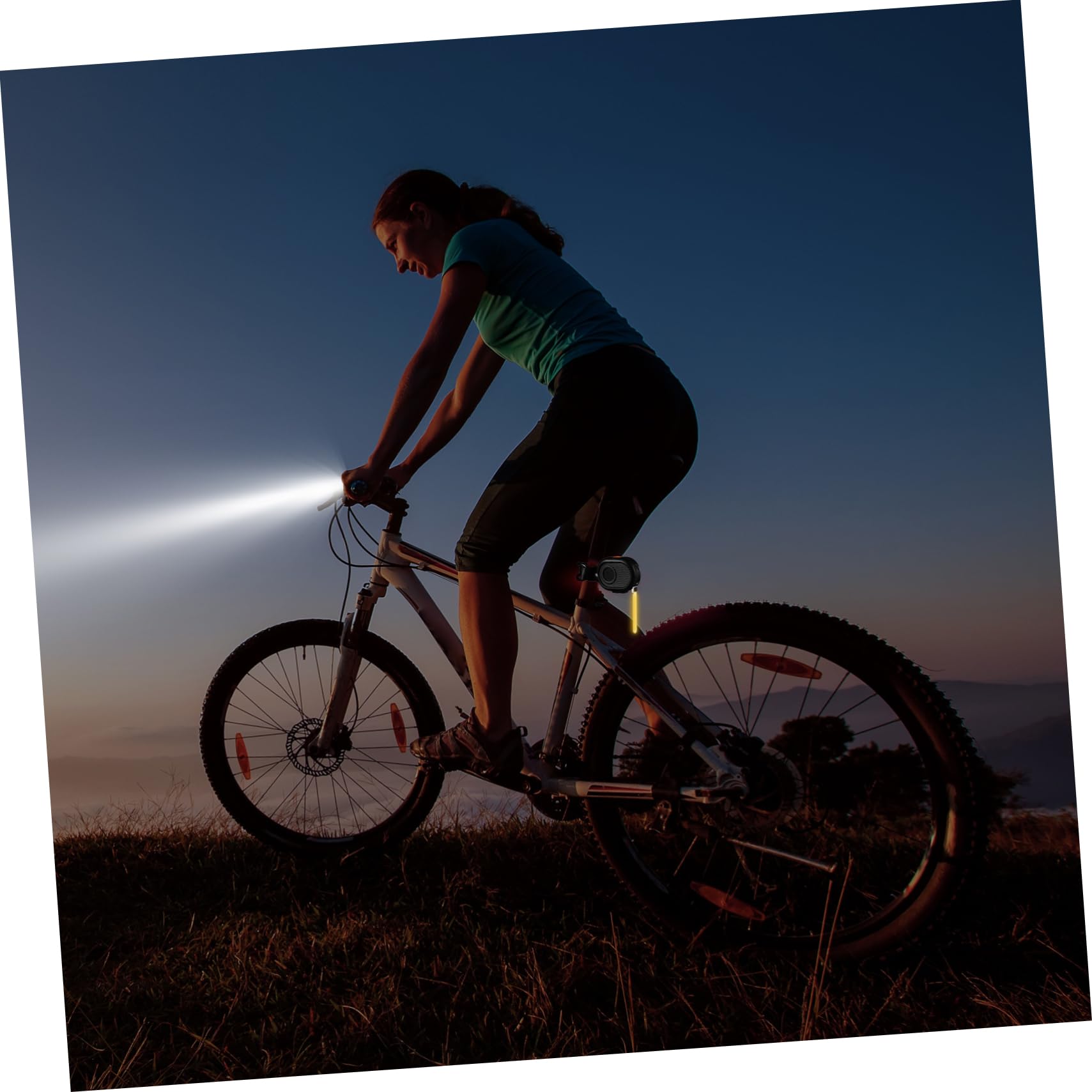 GALPADA Cycling Safety Essential Rechargeable Rear Bike Light 3 Modes Sturdy Build for Night Riding