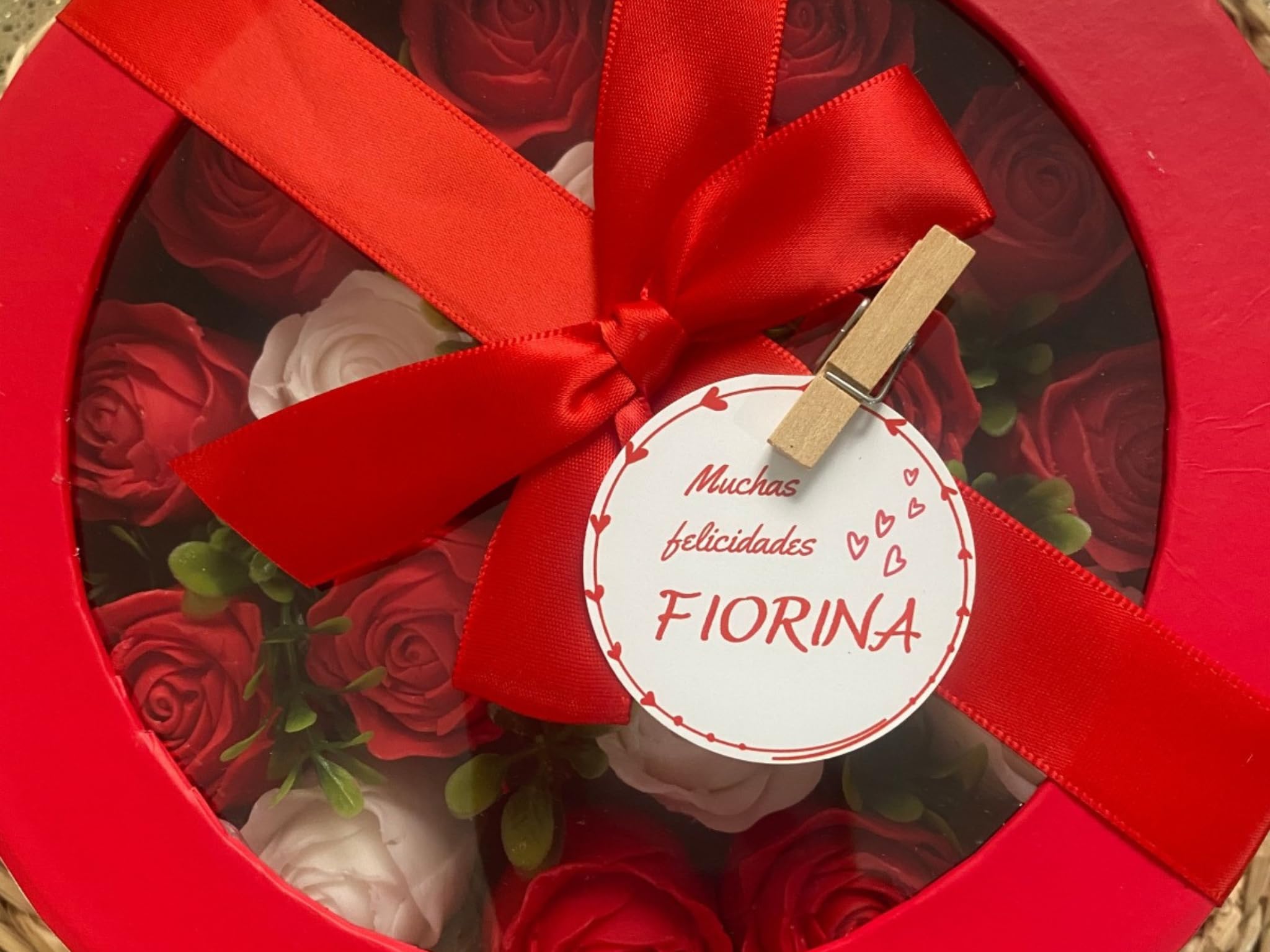 21 Rosas de Jabón de Glicerina en Caja Redonda Roja – Arreglo Floral Artesanal para Regalos Románticos y Decorativos