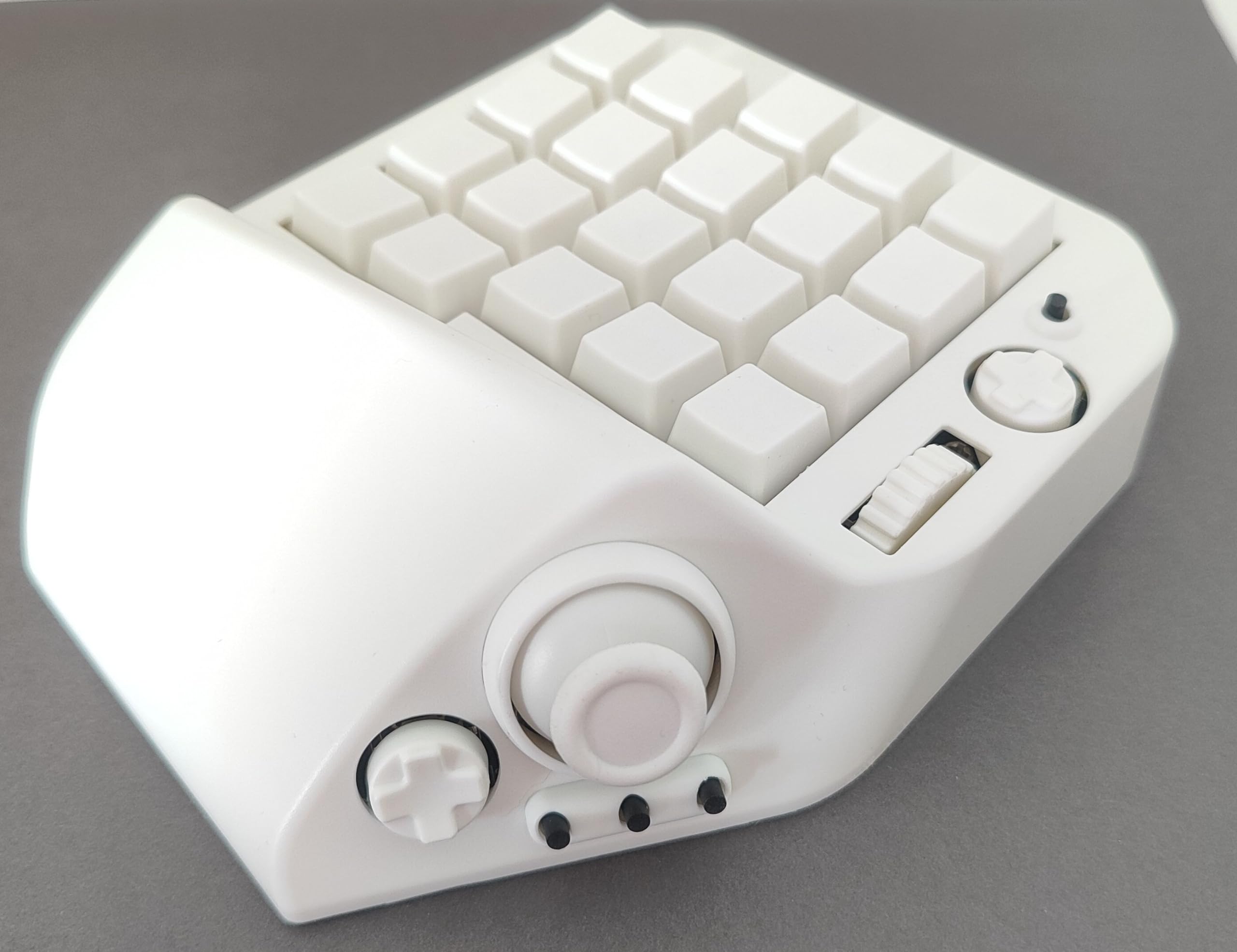 MH-DEVICE 左手用キーボーWH 61yvsfFQl4L._UF1000,1000_QL80_.jpg