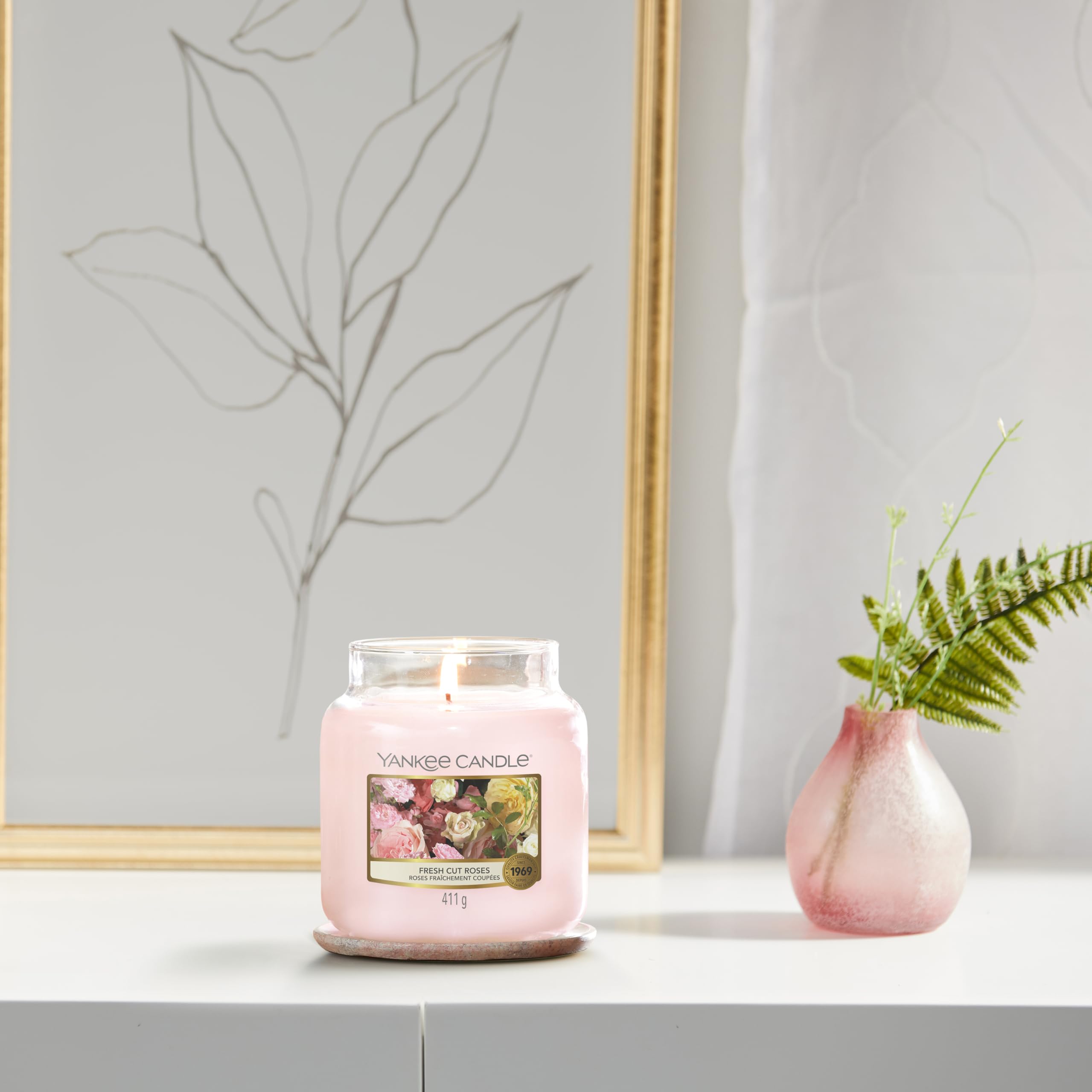 Yankee Candle bougie jarre parfumée | moyenne taille | Roses fraîchement coupées | jusqu’à 75 heures de combustion