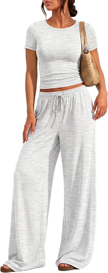 Best Work From Home Outfits to Boost Your Daily Zoom Look! 6 /