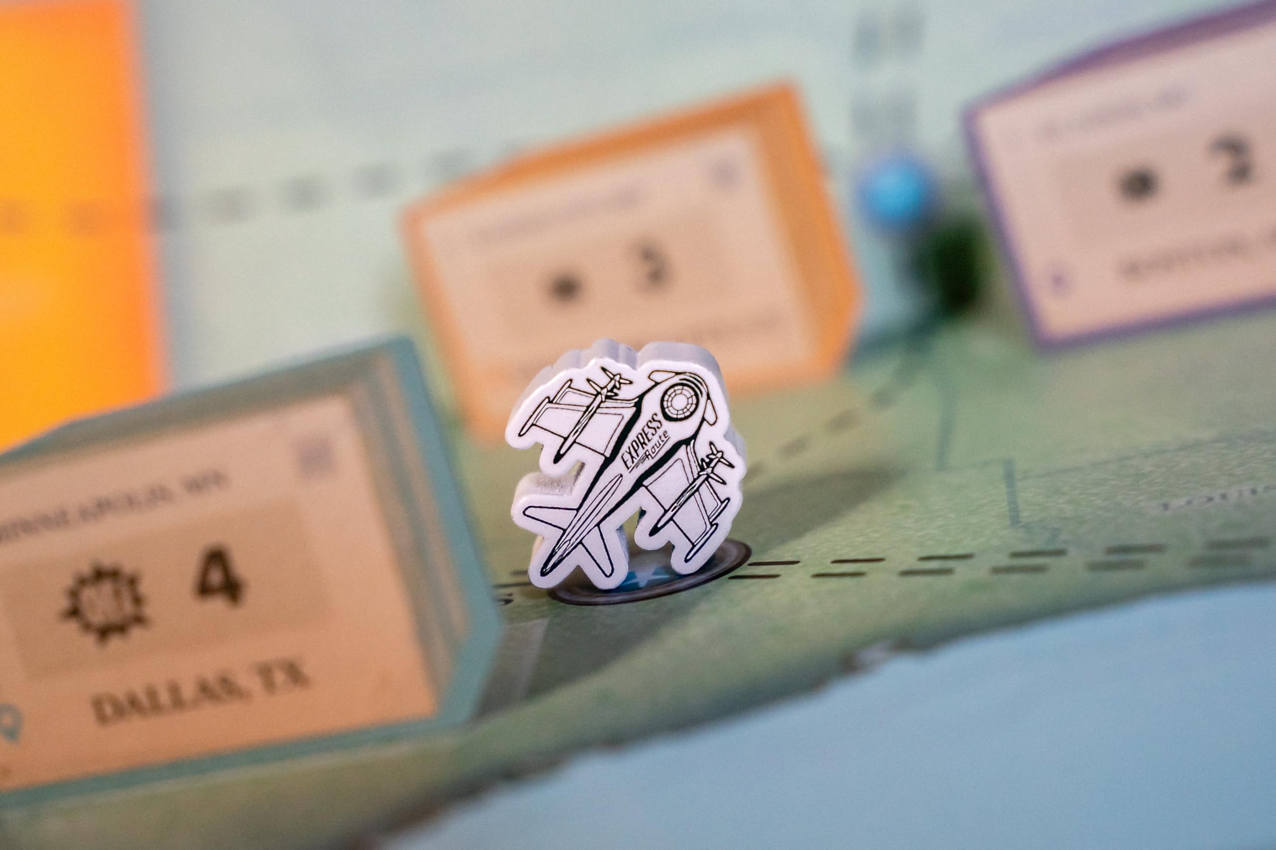 Express Route | Gra Planszowa dla Rodziny i Dorosłych | Kooperacyjna | Wiek 10+ | 1-4 Graczy | Czas Gry 60 Minut | The Op Games | Usaopoly